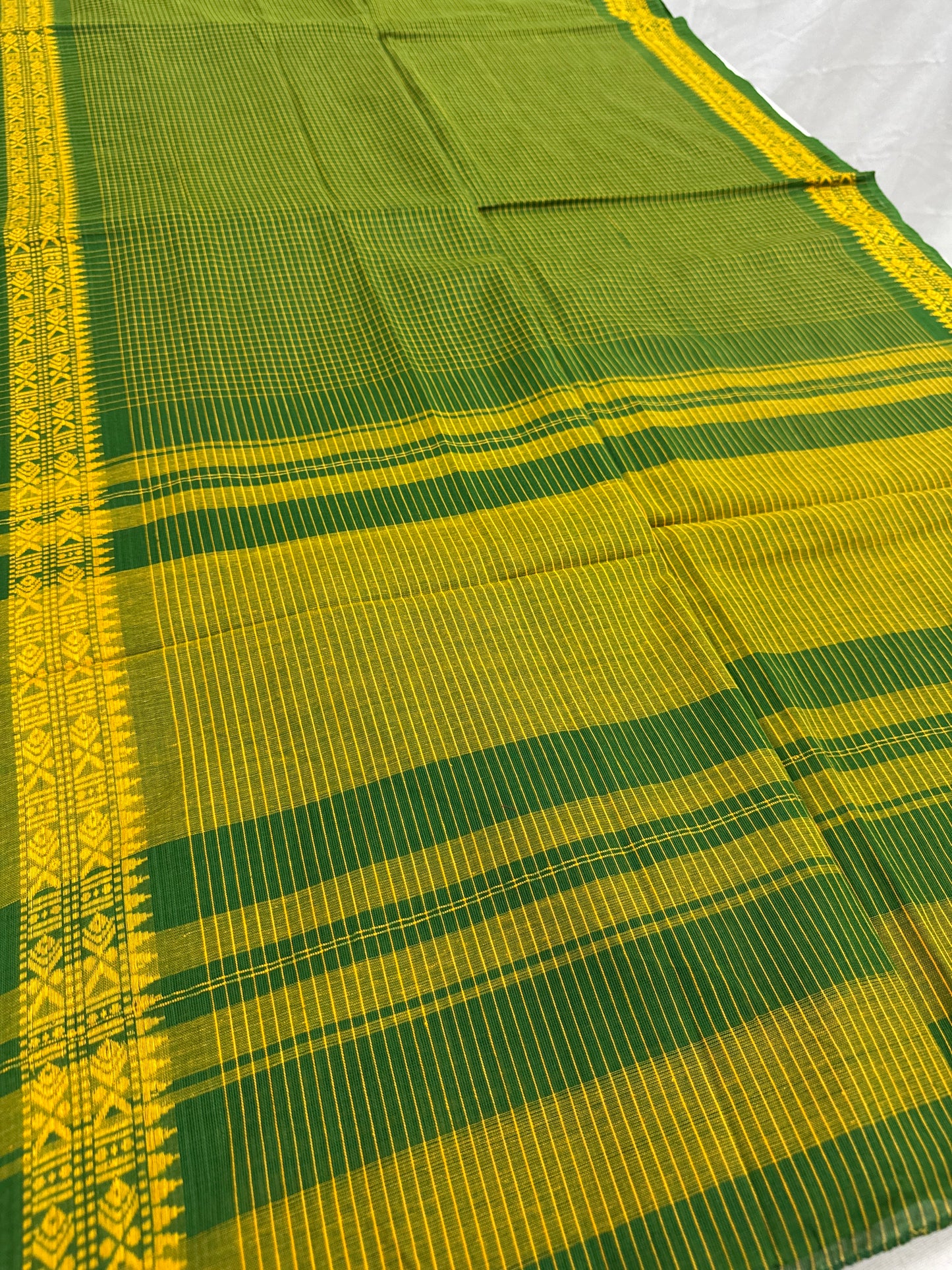 Gayetri : Green and Yellow Micro Checks Soft Cotton Dhaniakhali Saree image 6