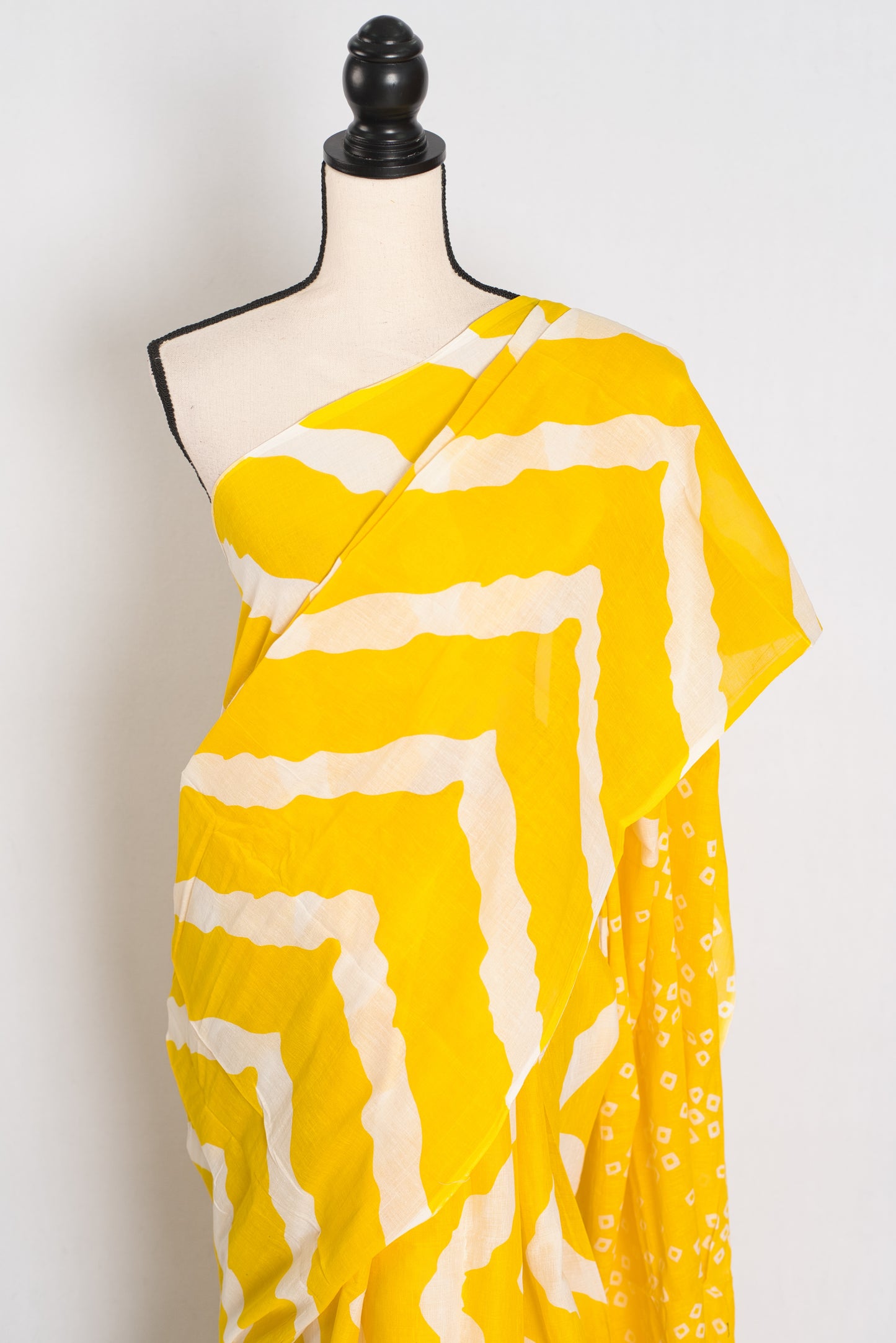 Shalini: Bright Yellow & White Contemporary Bengal Soft Mulmul Cotton Saree image 3