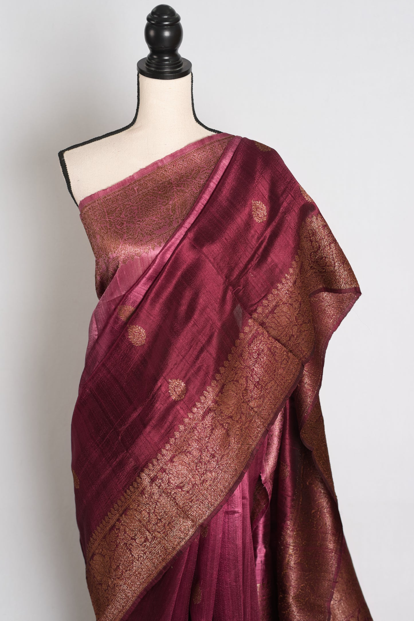Farah : Pink & Wine Ombre Raw Silk Handloom Banarasi Saree | Silk Mark Certified image 6