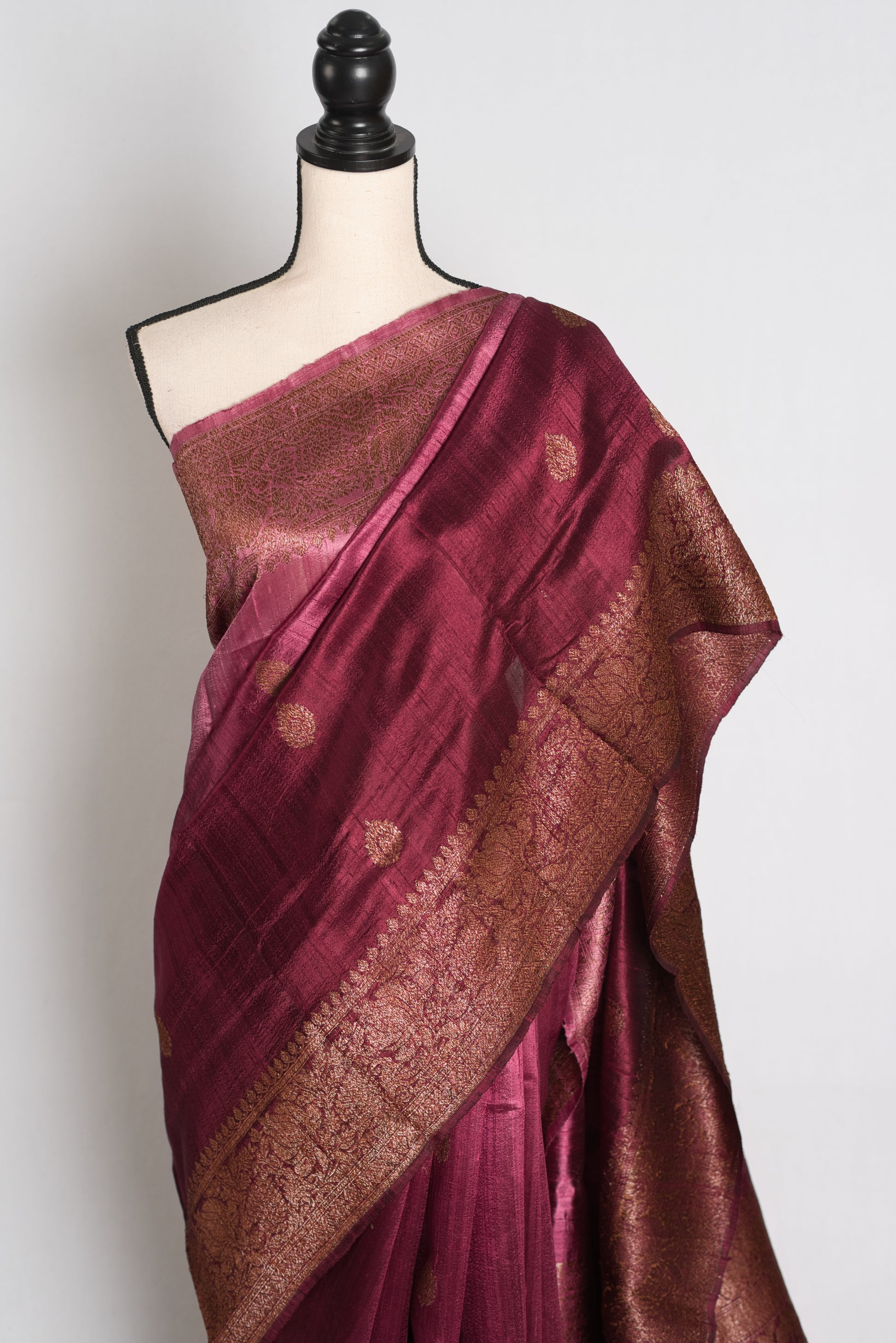 Farah : Pink & Wine Ombre Raw Silk Handloom Banarasi Saree | Silk Mark Certified image 6