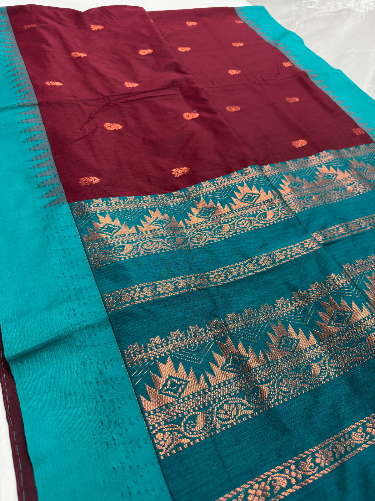 Pritha: Dark Brown and Sea Green Blended Cotton Gadwal Saree. image 3