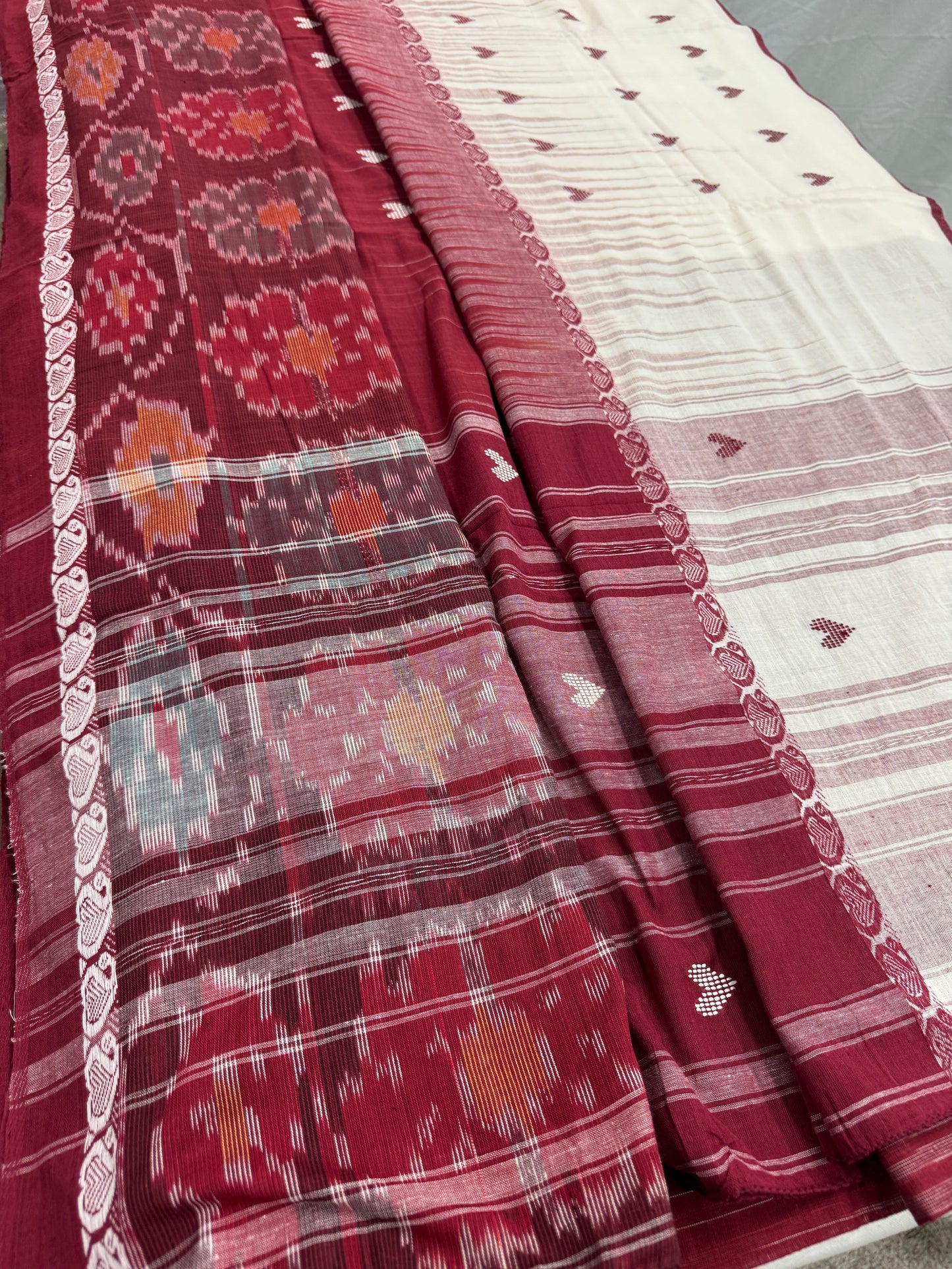 Pritha : Beige and Maroon Dhaniakhali Soft Cotton Saree with Kotki Border image 7