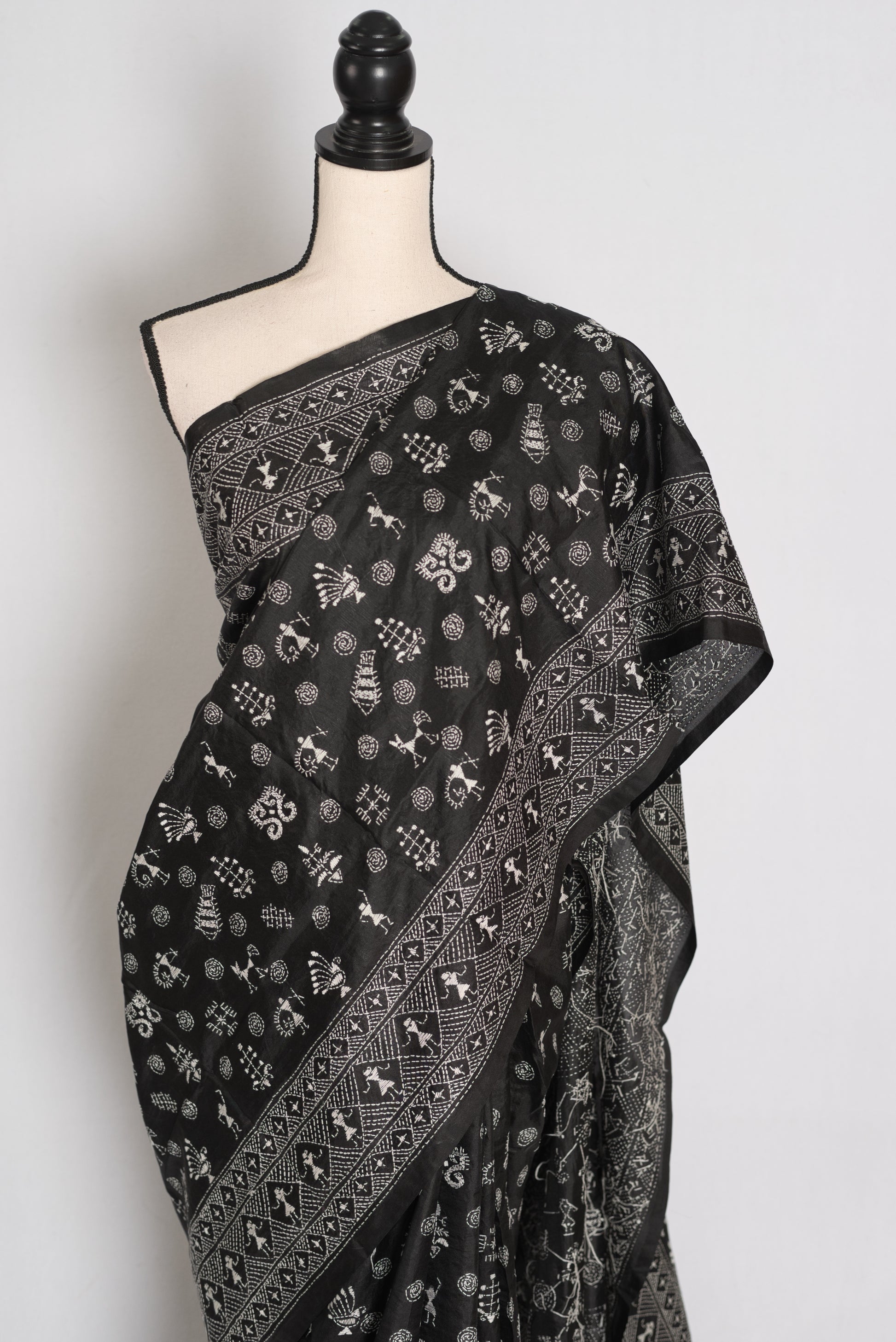 Kriti : Black Pure Silk Hand-Embroidered Kantha Stitch Saree with Warli Designi image 6