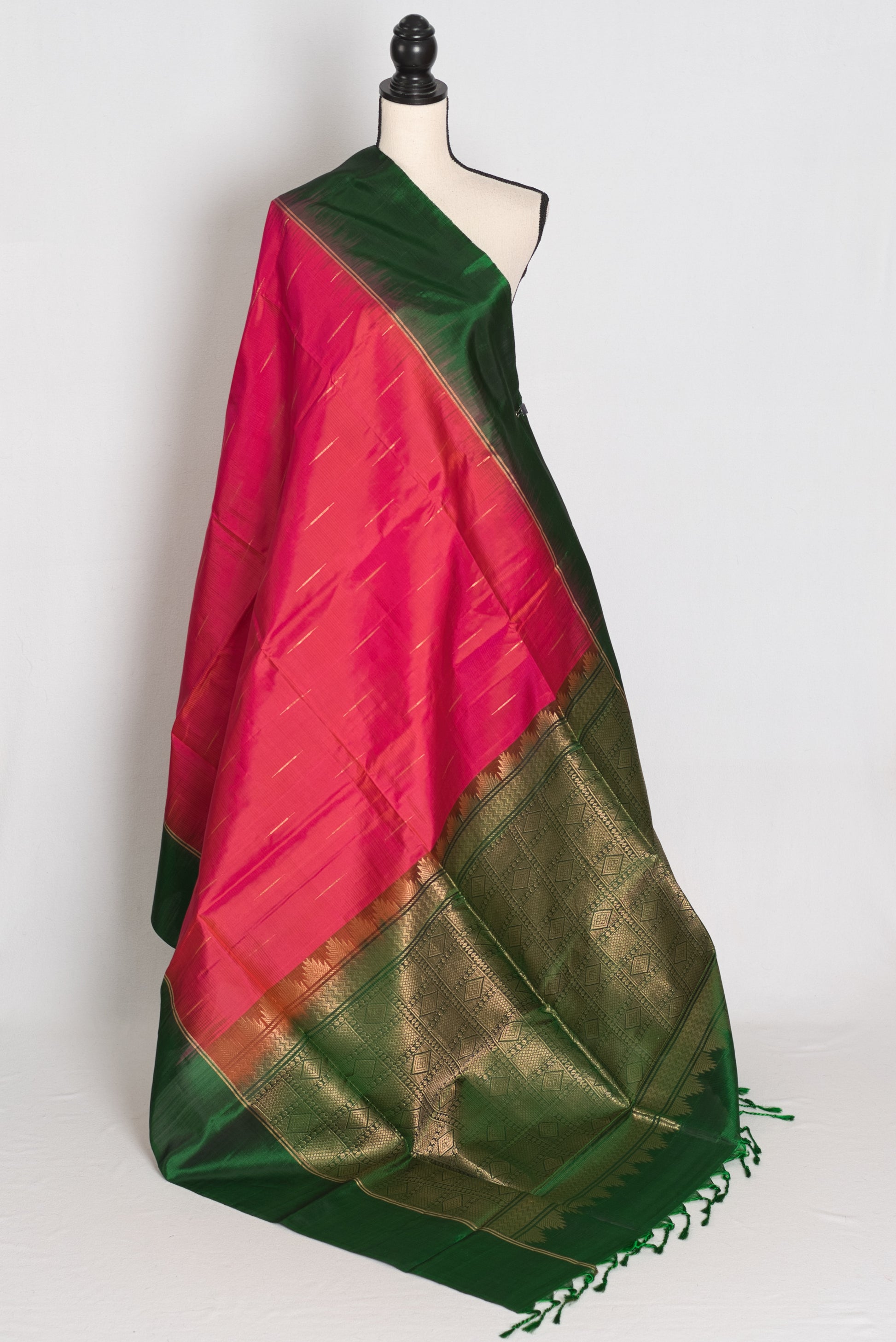 Sia : Rose Pink and Bottle Green Lightweight Kanjivaram Silk Saree image 1