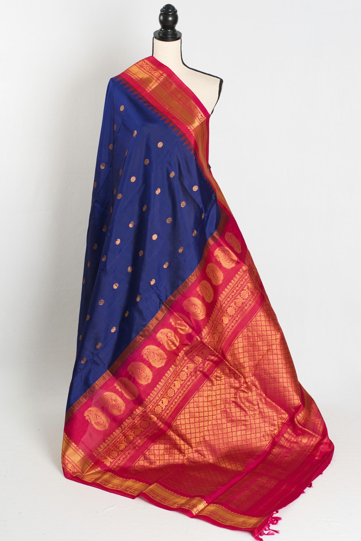 Nayna : Traditional Gadwal Silk Saree in Midnight Blue and Magenta image 1