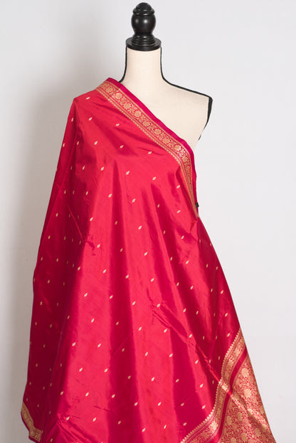 Rosy Pink Banarasi saree — border detail