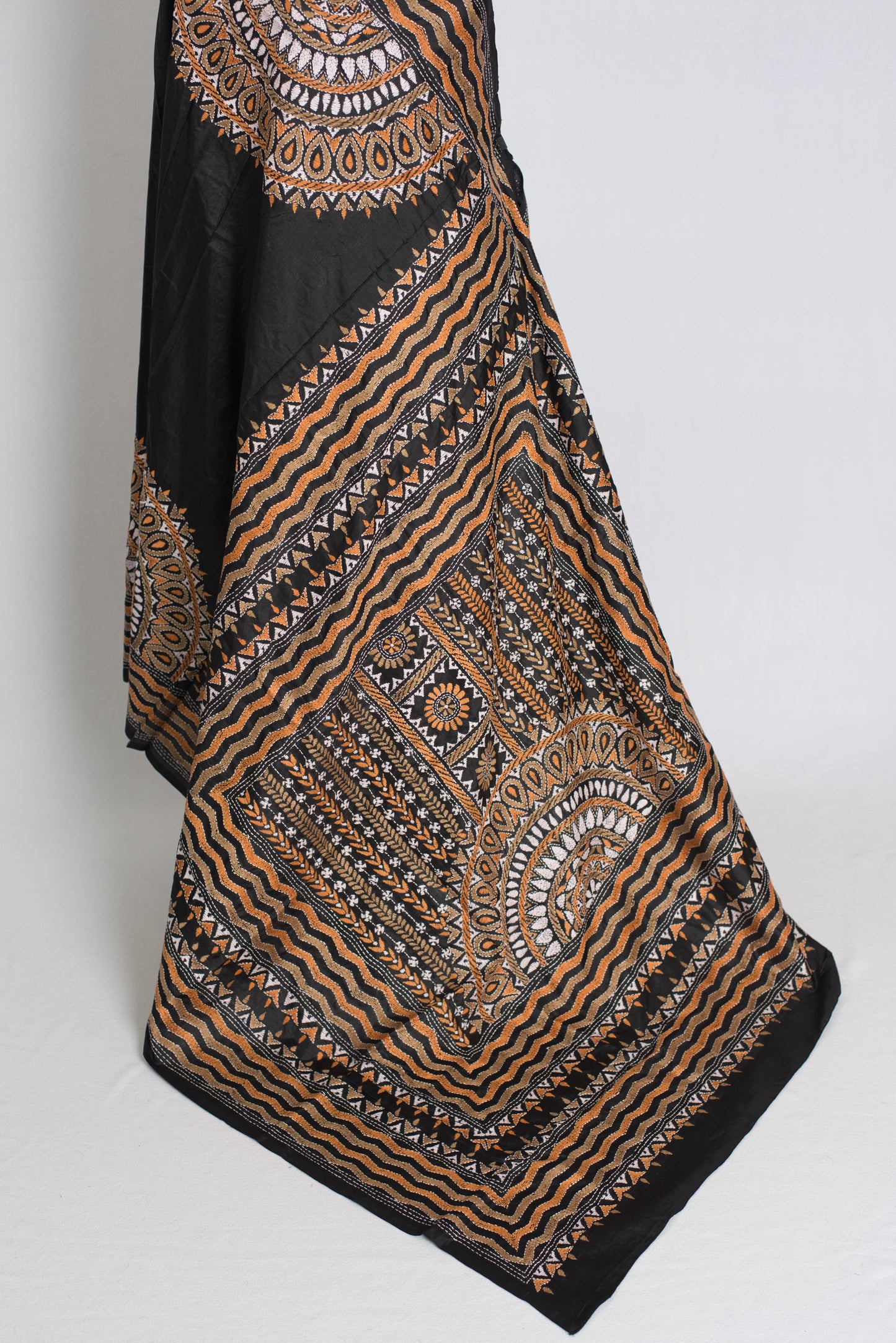 Shyamoli : Black Silk Mark Certified Hand Embroidery Kantha Stitch Saree image 3