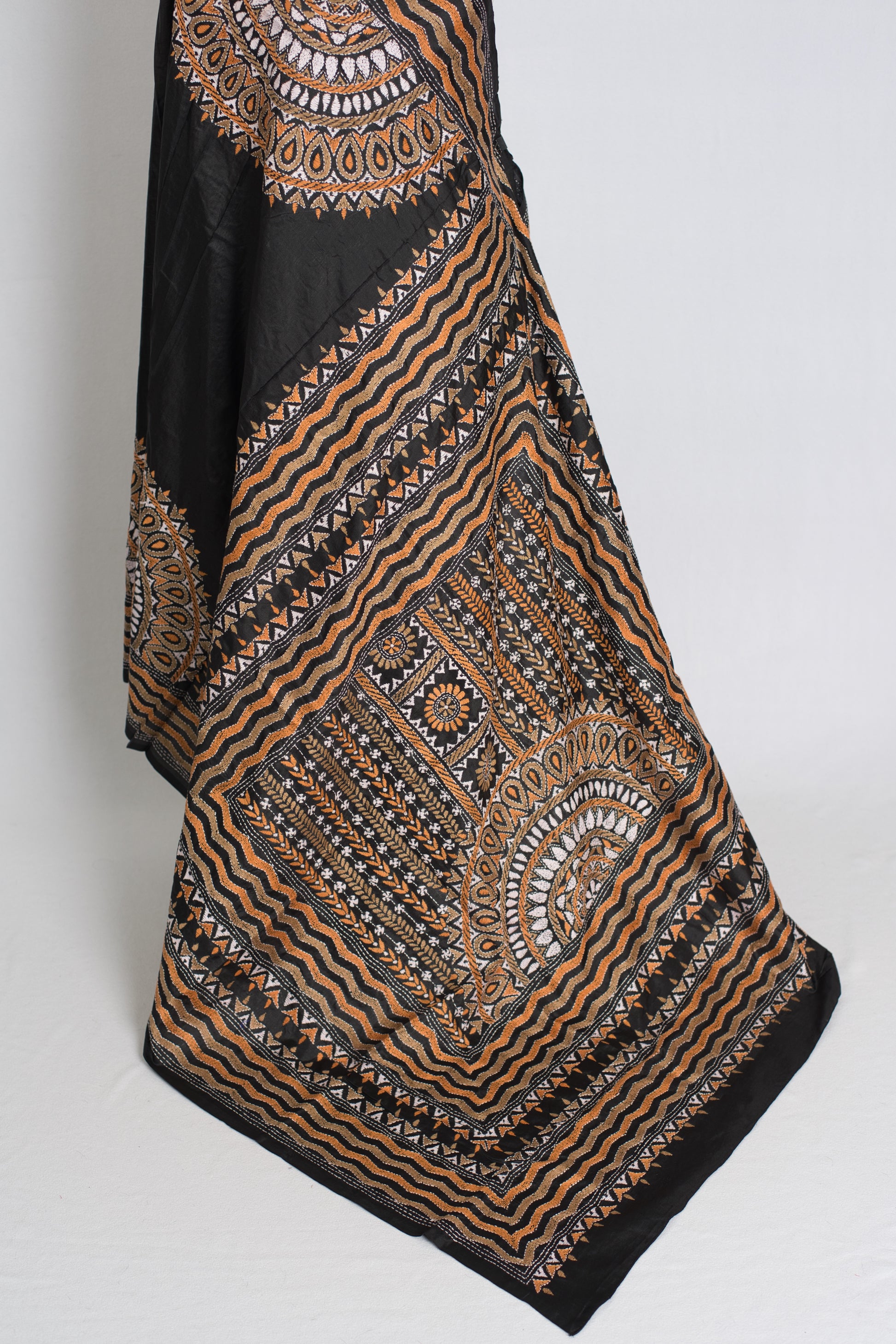 Shyamoli : Black Silk Mark Certified Hand Embroidery Kantha Stitch Saree image 3
