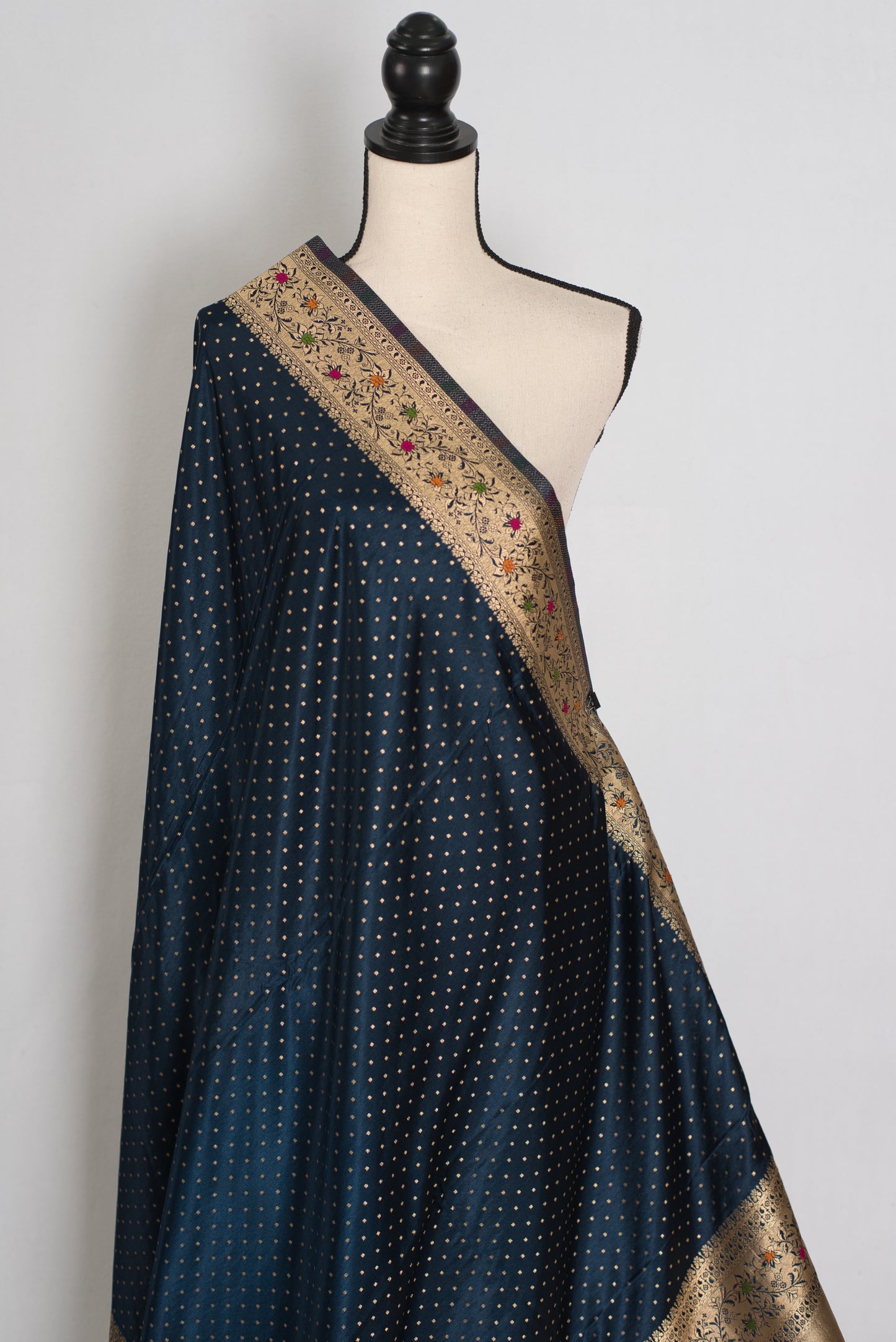 Ratri | Navy Blue Semi Mashru Banarasi Saree | Pre-Stitched Size 44 Blouse image 4