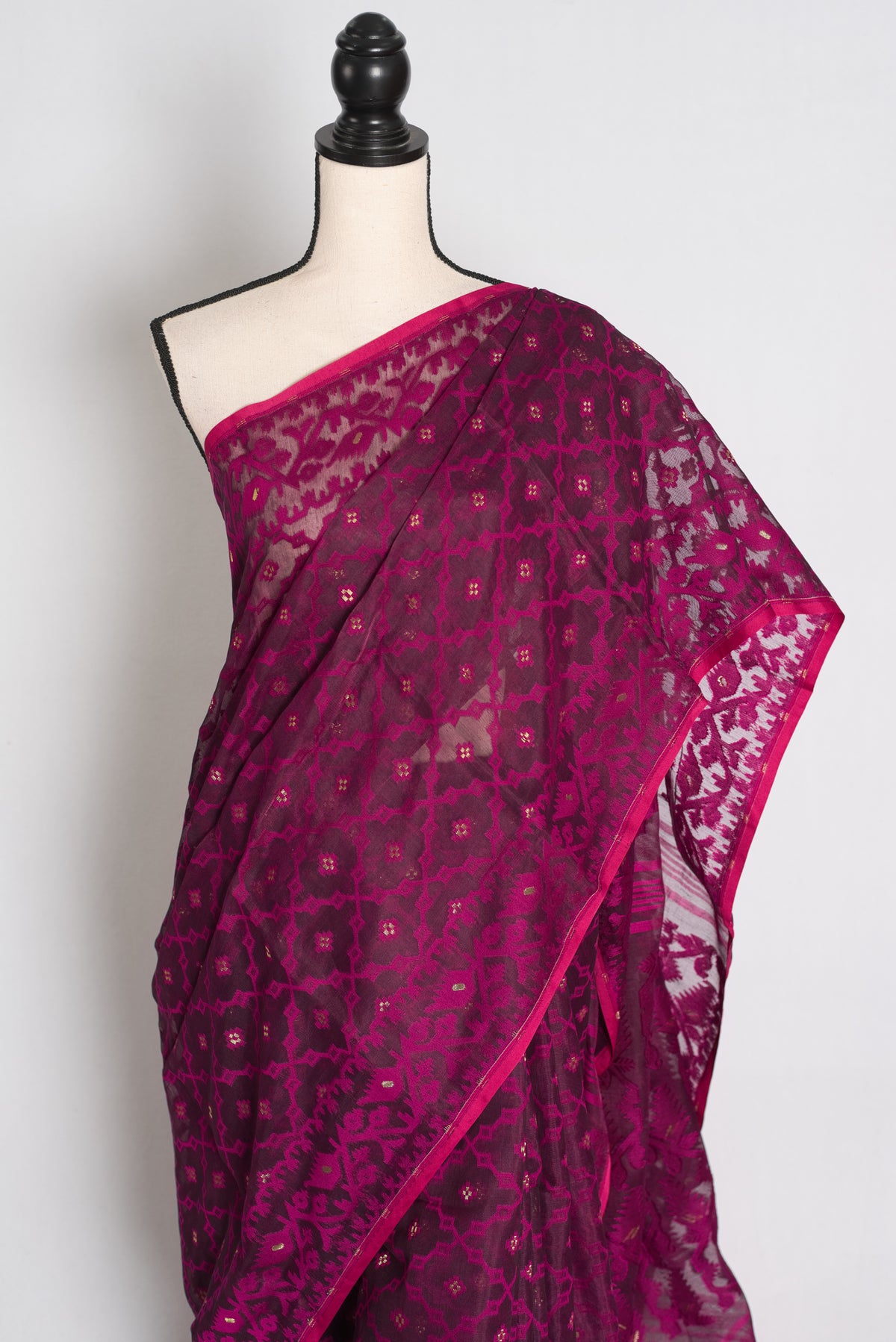 Trina : Magenta Soft Blended Cotton Jamdani Saree image 2