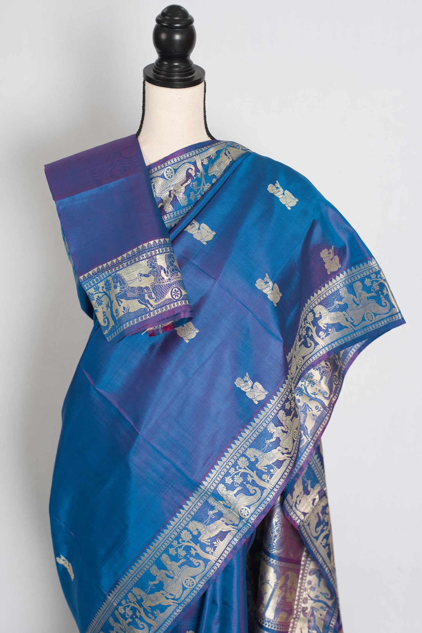 Arpita | Peacock Blue and Cream Handwoven Baluchari Silk Saree image 2