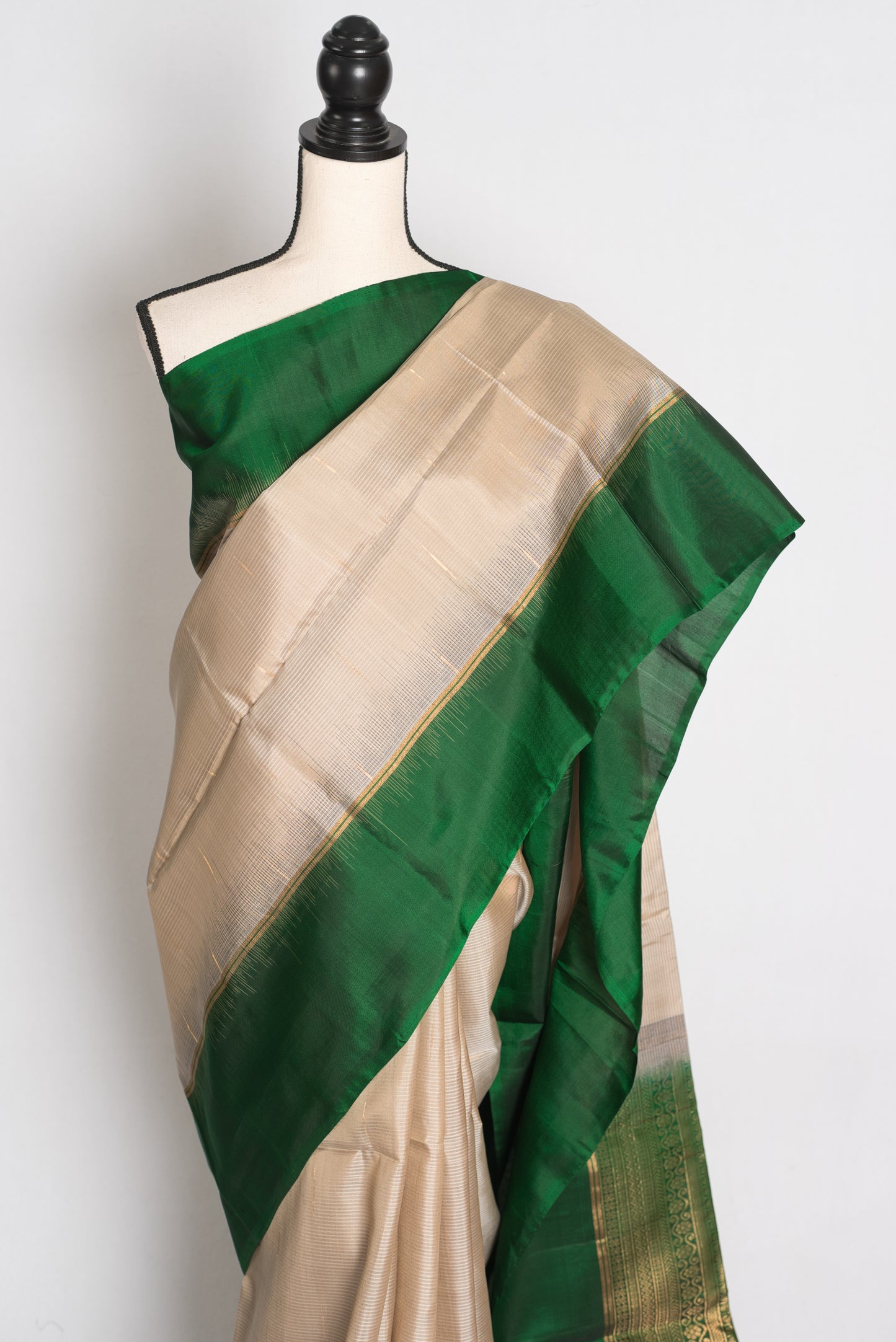 Srija : Cement Grey and Emerald Green Lightweight Kanjivaram Silk Saree image 6