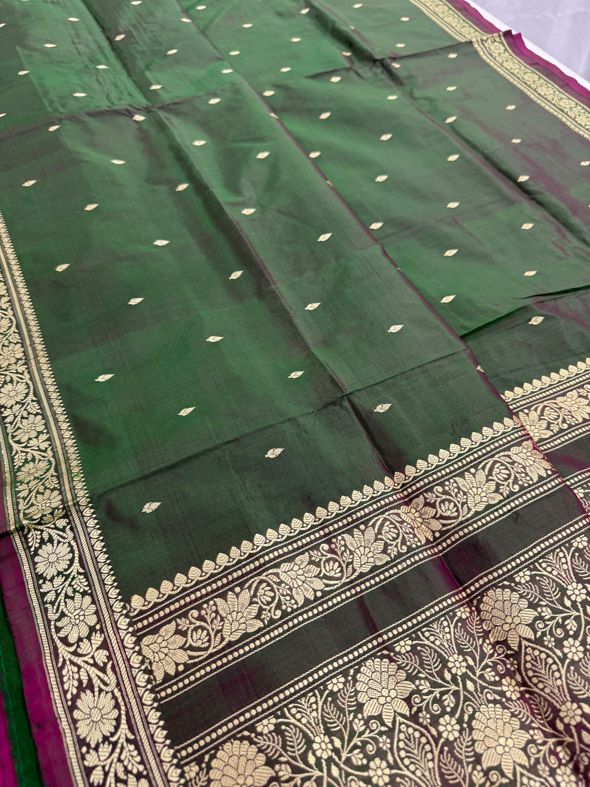 Mehendi Muse : Silk Mark Certified Lightweight Banarasi Saree image 6
