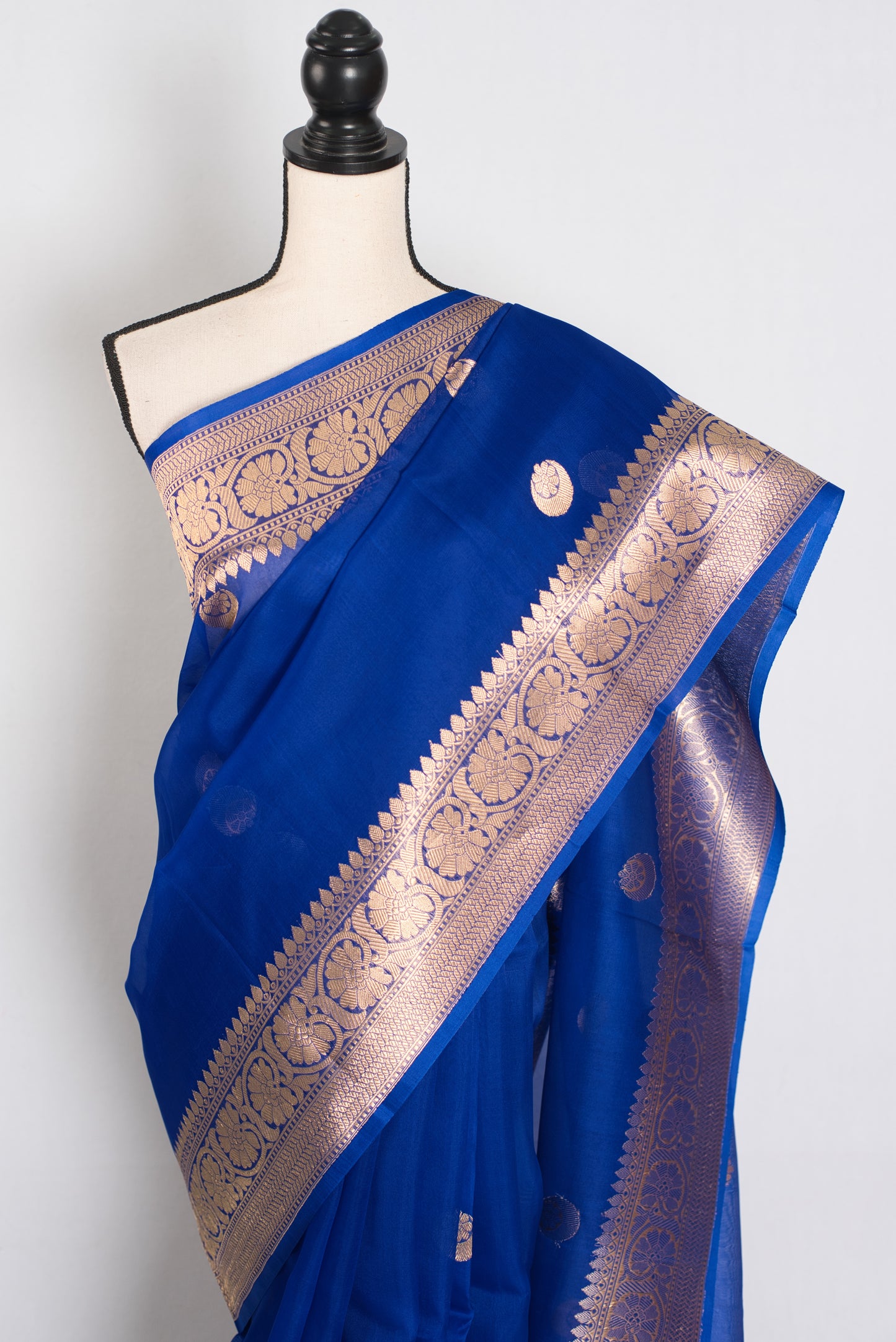 Kalpana : Royal Blue and Gold Chand Sitara Kora Organza Banarasi Saree image 6