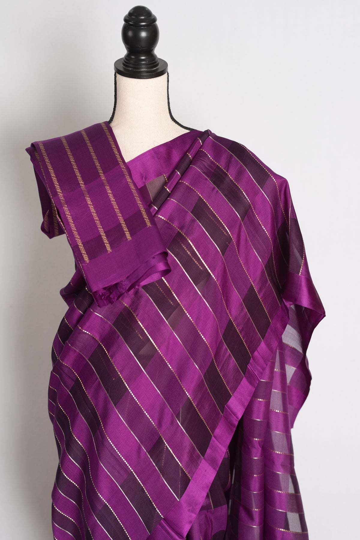Shreya : Purple and Gold Contemporary Satin Silk Organza Banarasi Saree image 2