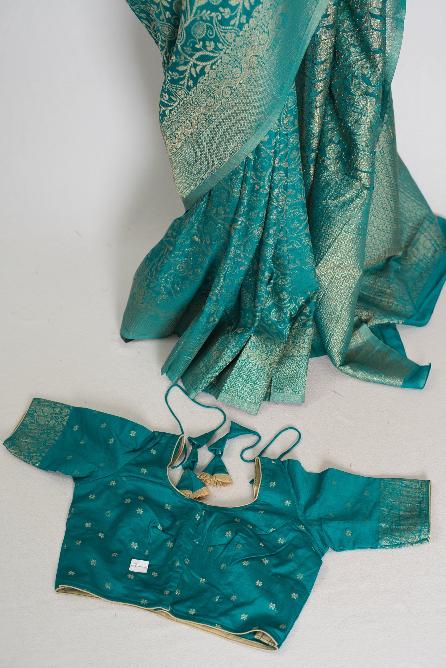 Rini | Rama Green Semi Georgette Banarasi Saree | Pre-Stitched Size 36 Blouse image 1