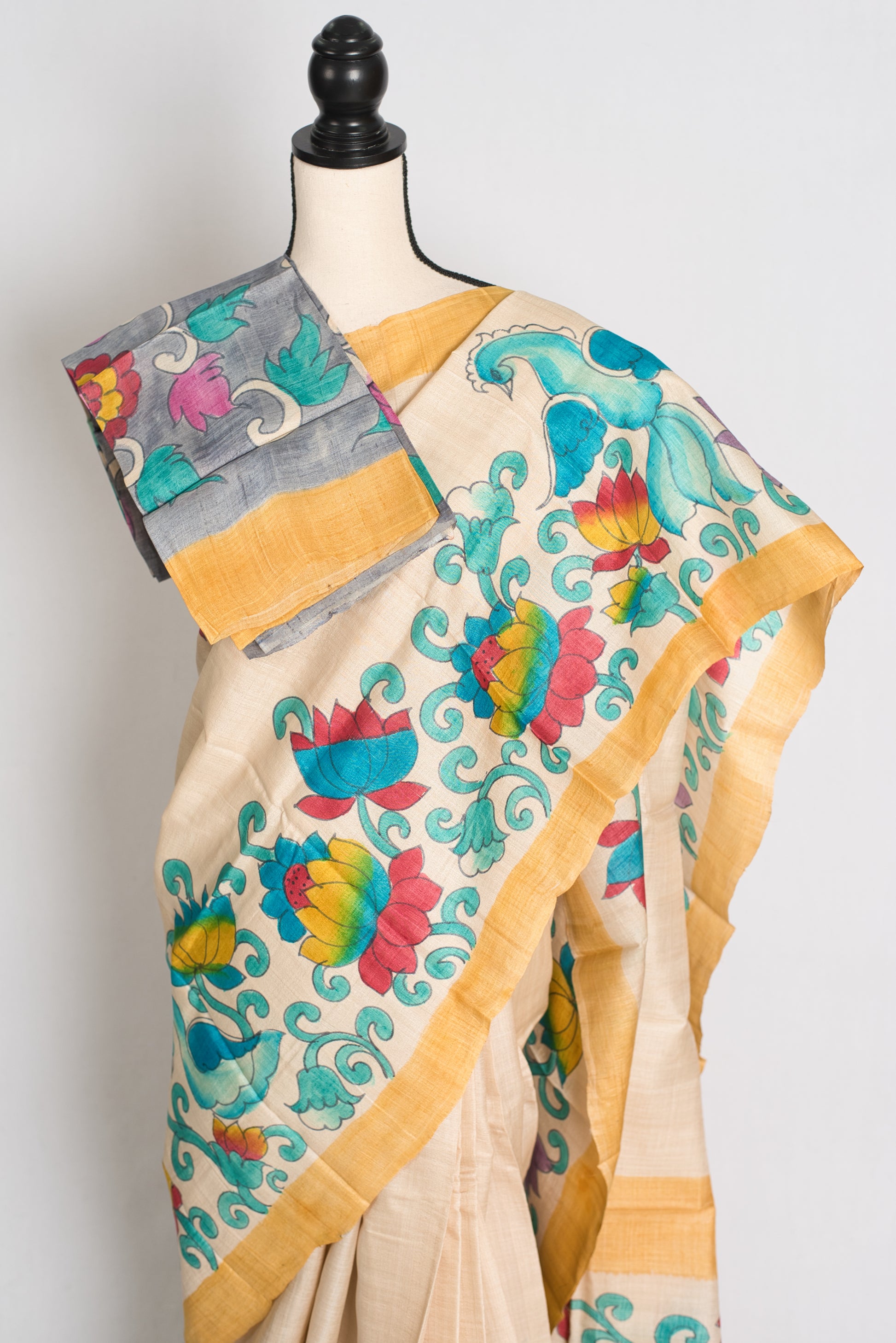 Mala : Hand Painted Kalamkari Tussar Silk Saree in Cream and Yellow image 2