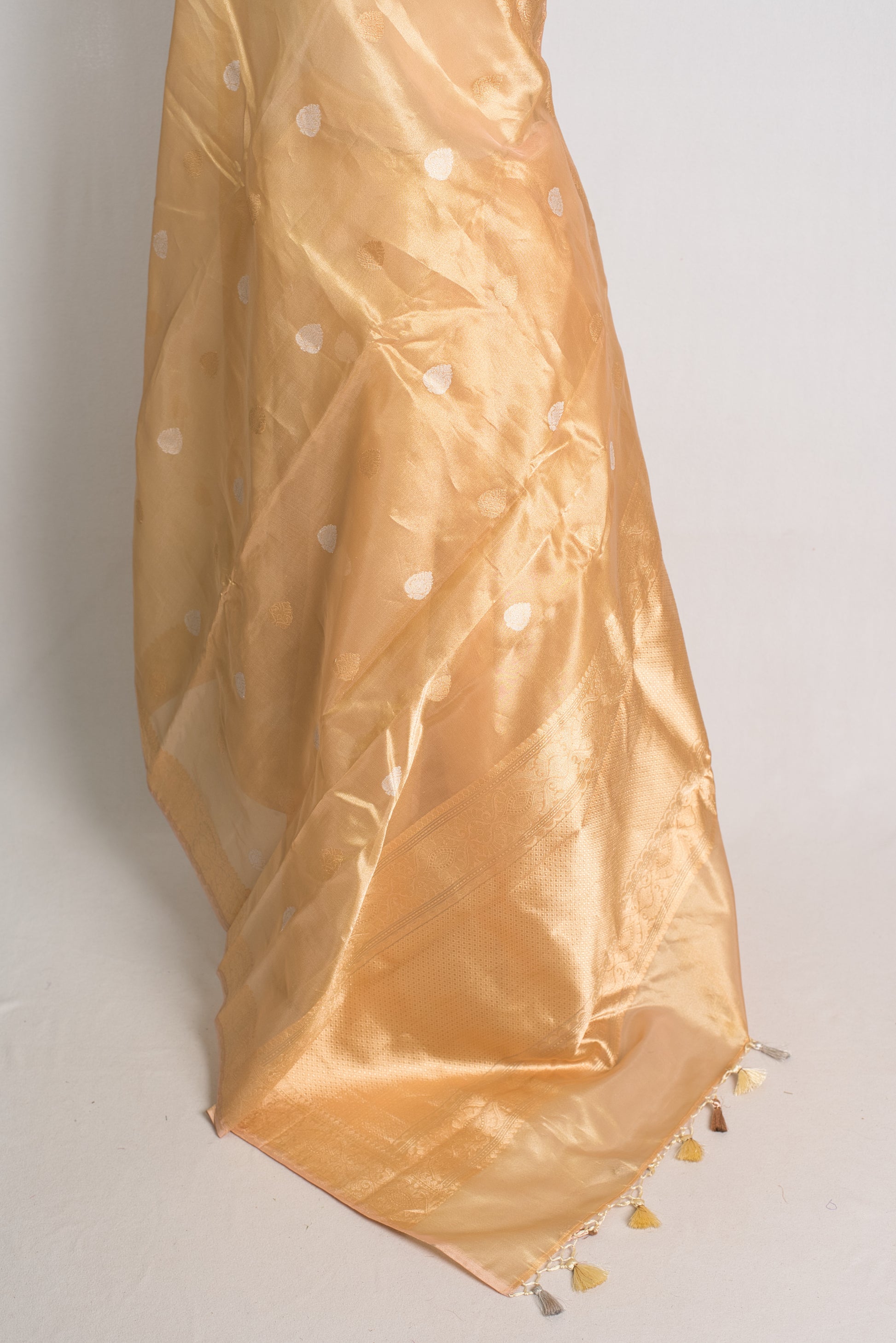 Gold Kadwa Kora Tissue Silk Banarasi Saree with Silver and Golden Woven Zari image 2
