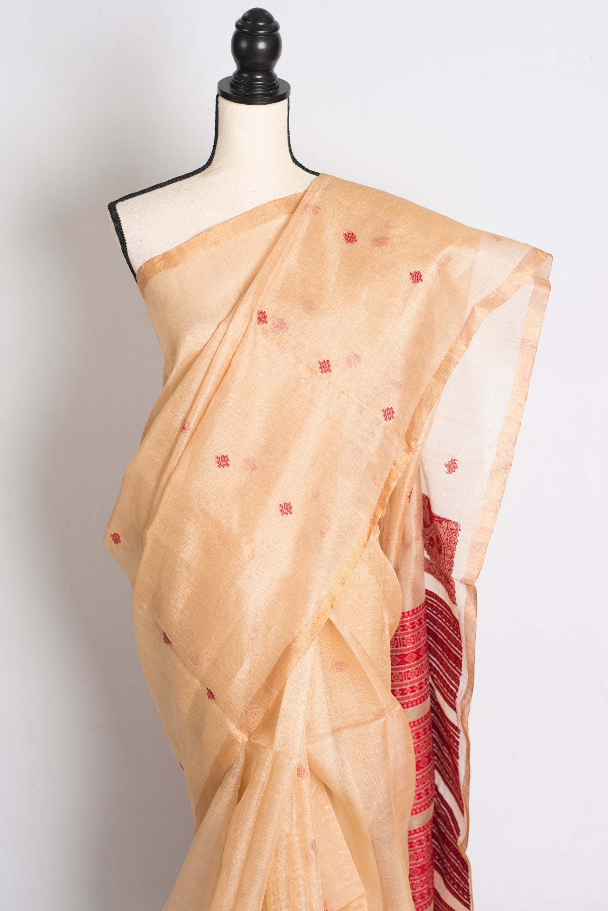 Anwesha : Bengal Handloom Tussar Silk Saree in Beige and Red image 5