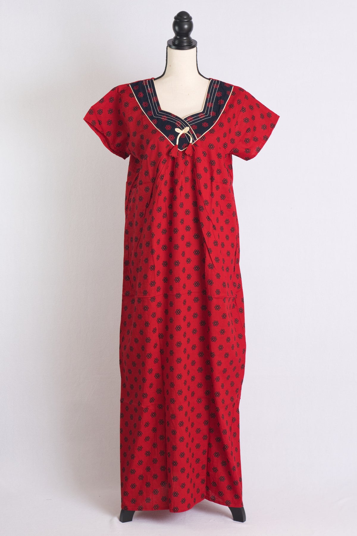 Long Pure Cotton Ladies Indian Nightwear in Standard Size image 0
