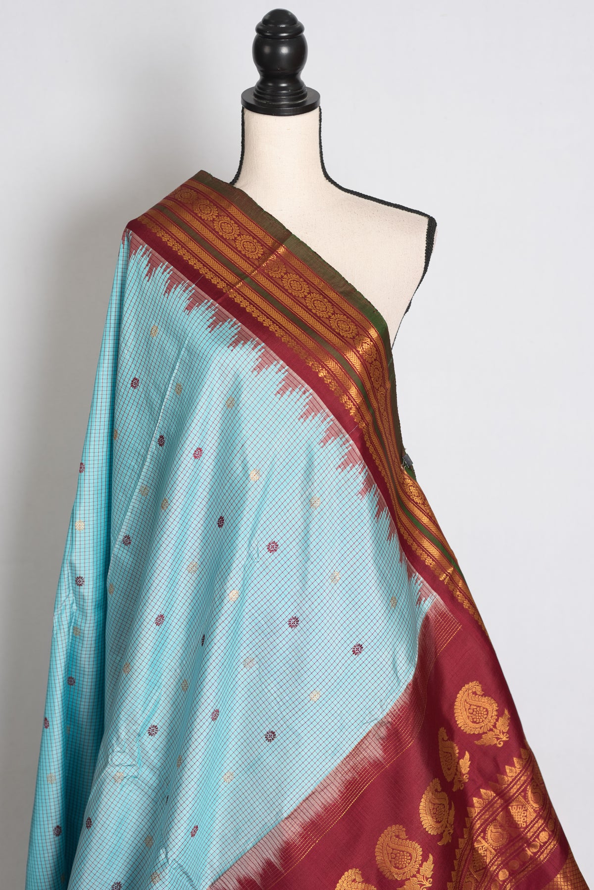 Naheed : Sky Blue and Maroon Micro Checks Handloom Gadwal Silk Saree image 4
