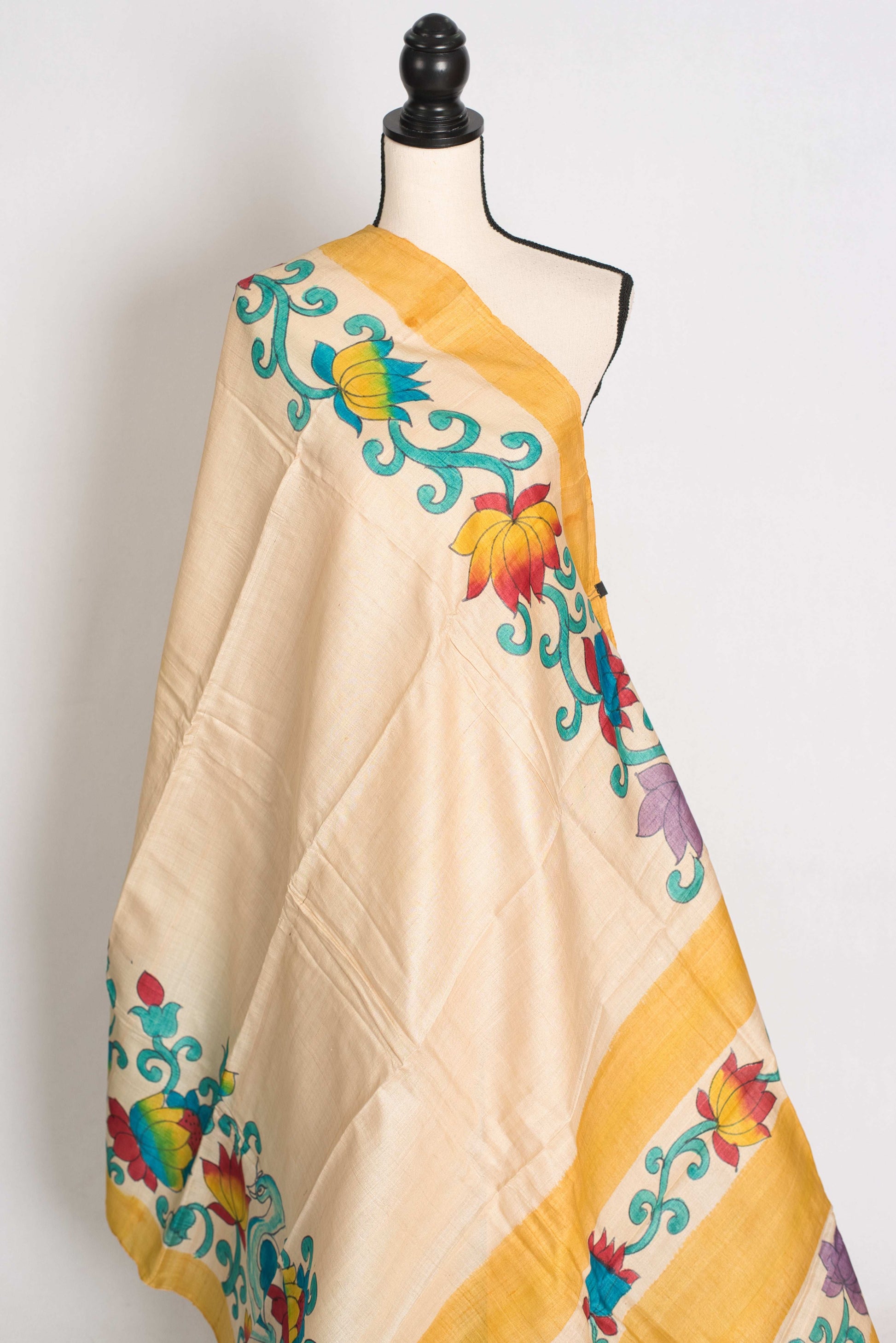 Kala : Hand Painted Kalamkari Tussar Silk Saree in Cream and Yellow image 4