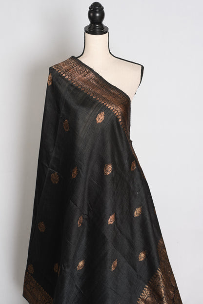 Nandini : Black Pure Raw Silk Banarasi Saree | Antique Gold Zari Weave image 4
