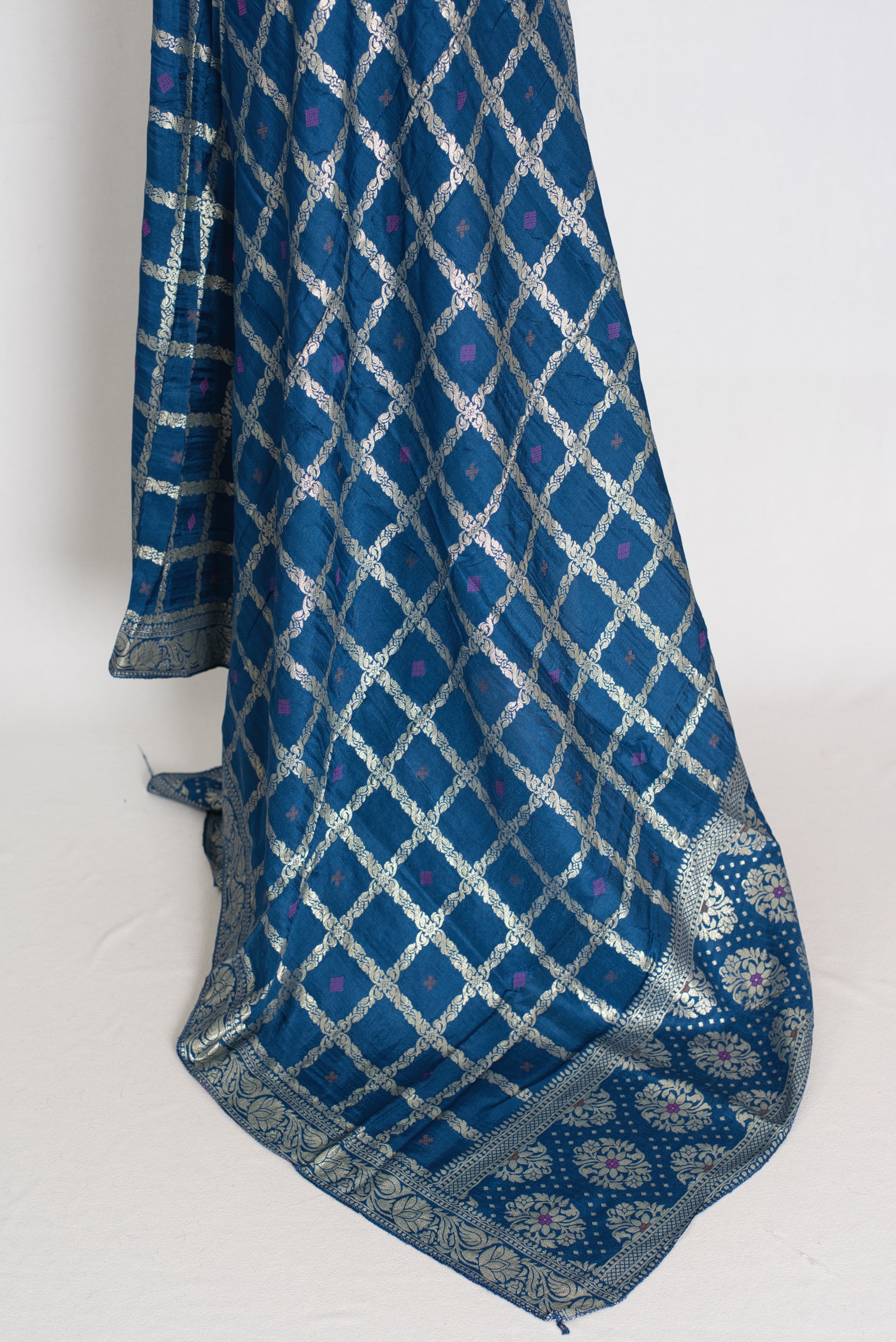 Mahi : Blue Gharchola Dola Silk Banarasi Dupatta image 2