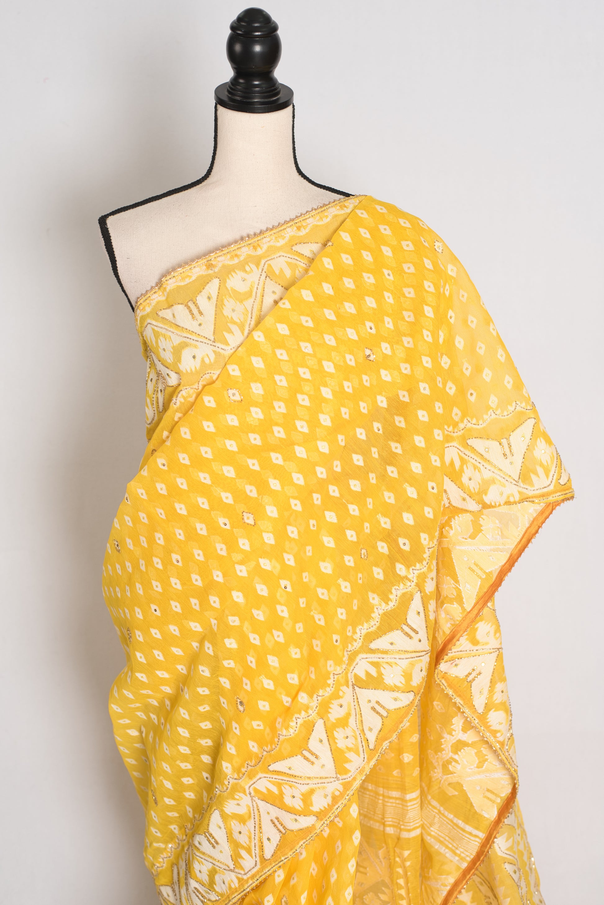 Gita – Bright Yellow and White Blended Cotton Jamdani Saree image 2