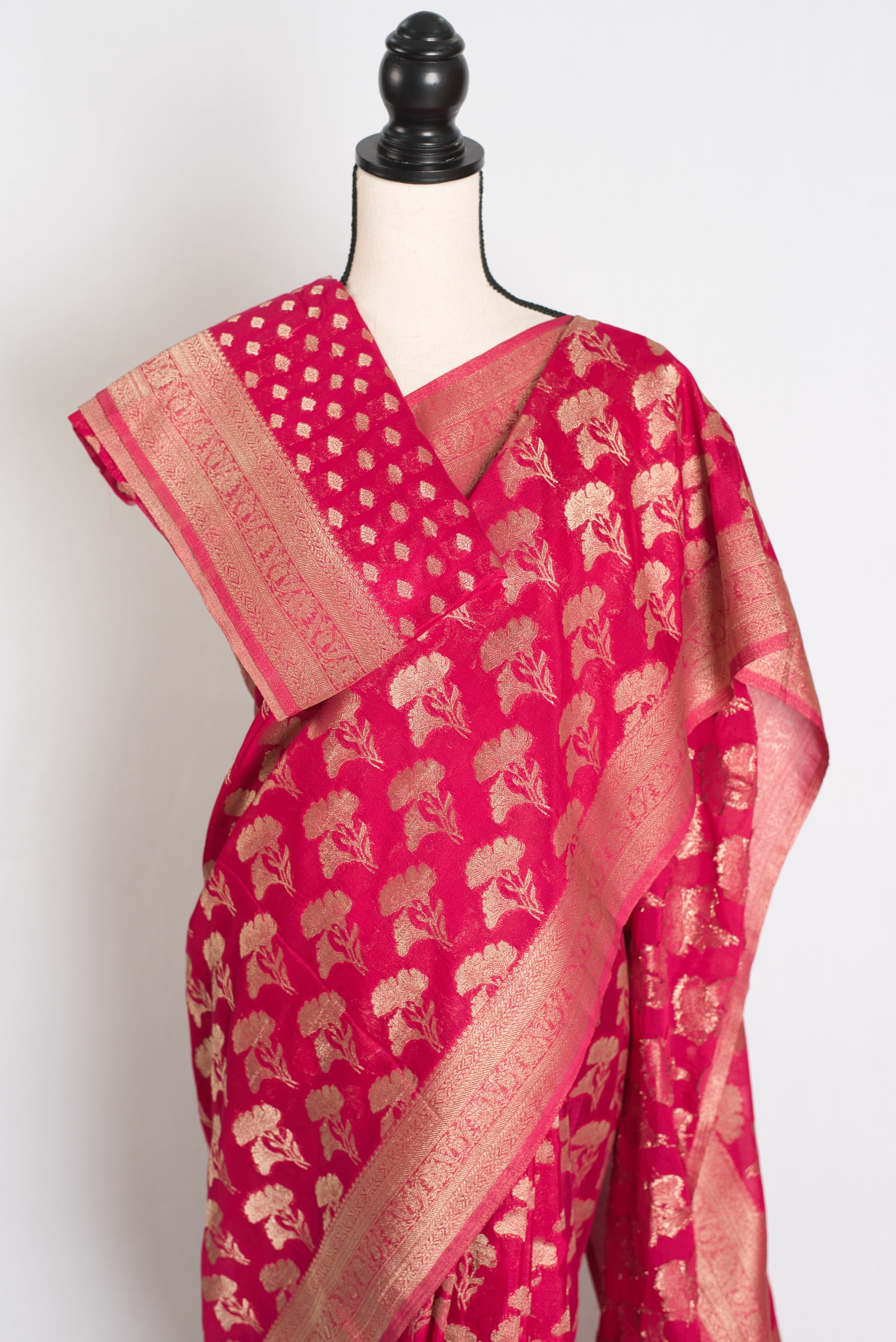 Sona : Semi Georgette Budget Friendly Banarasi Saree in Rani Pink image 2
