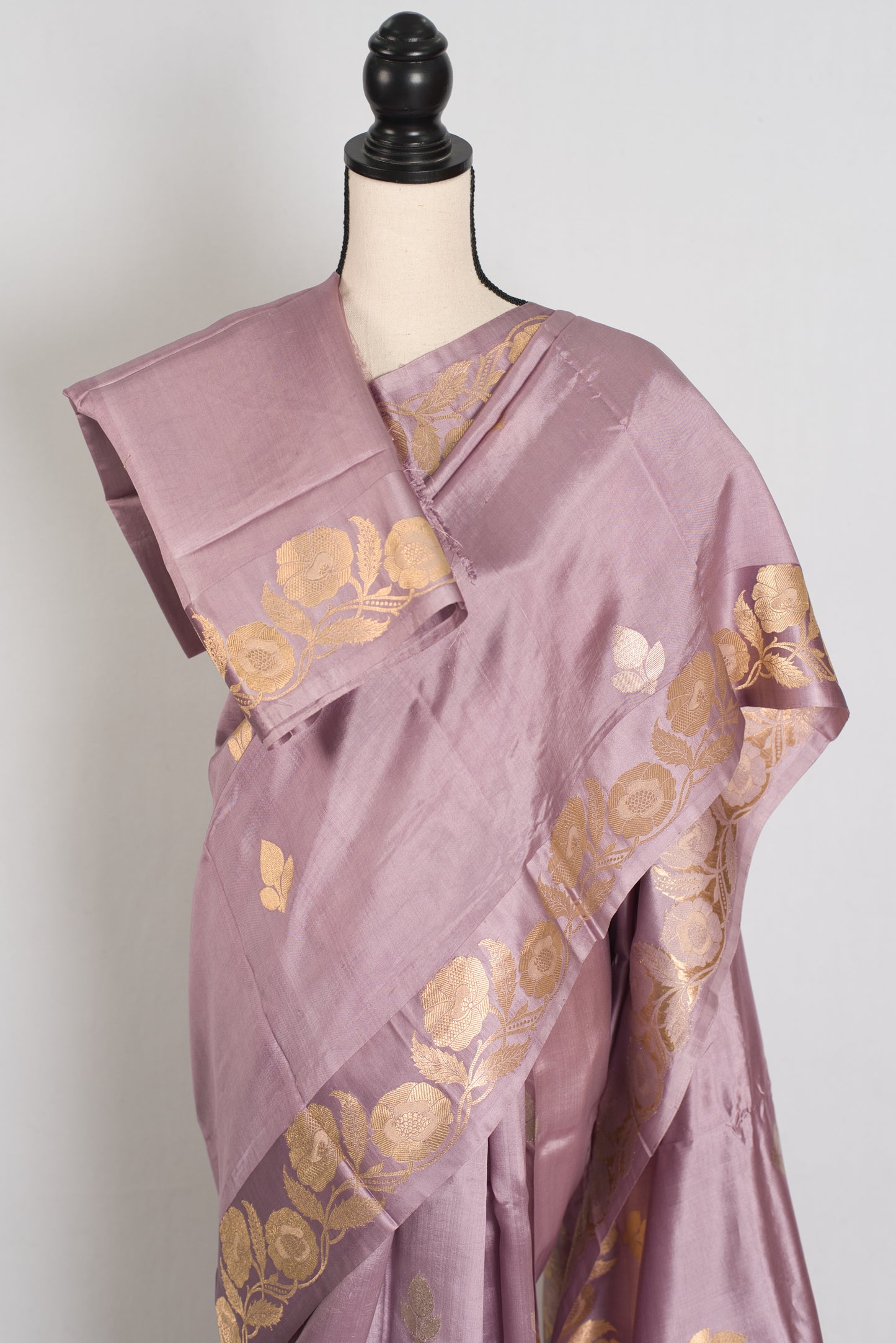 Nina | Lavender Purple & Gold Silk Mark Certified Katan Banarasi Silk Saree image 3