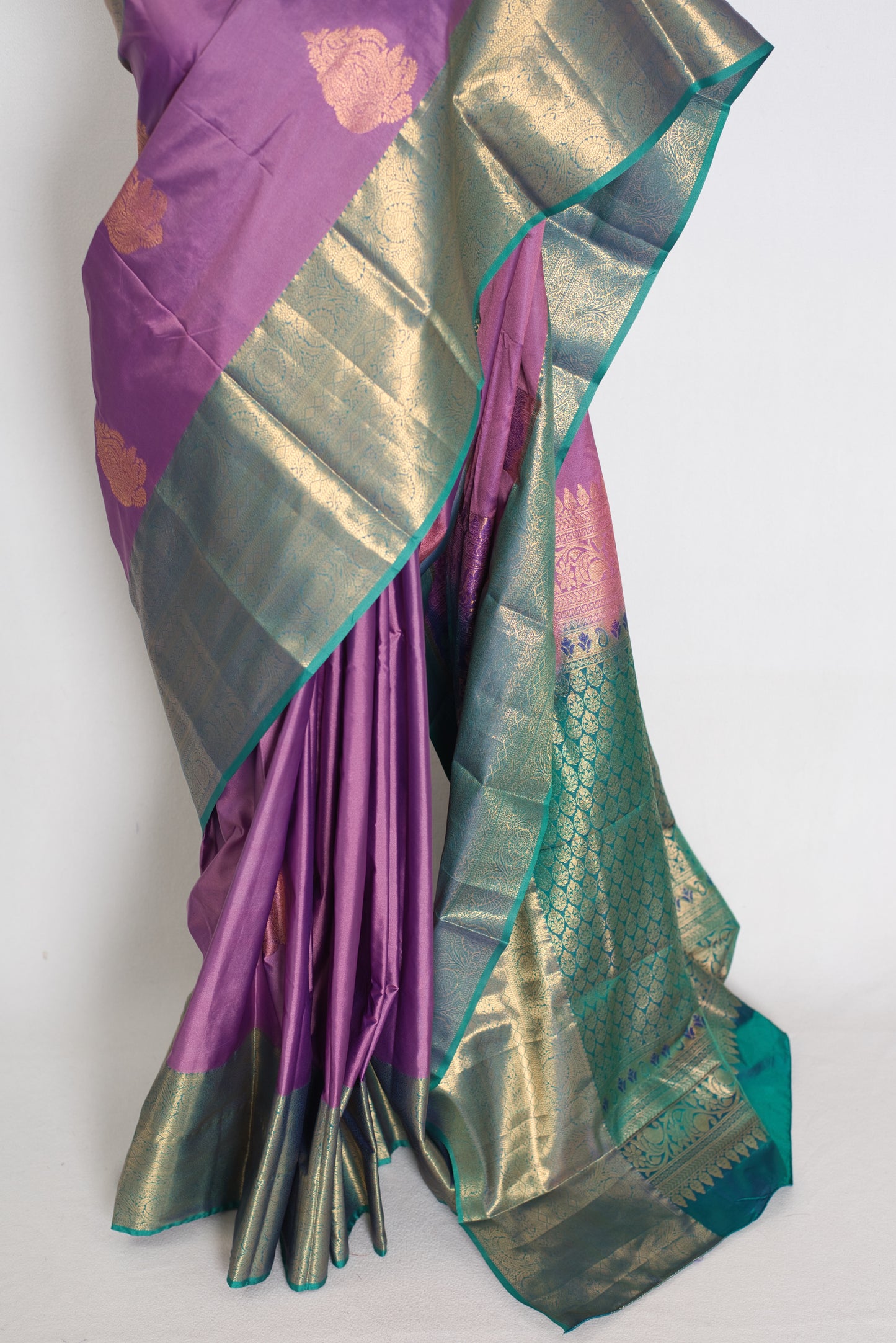 Mita : Mauve & Sea Green Contrast Semi Silk Kanjivaram Saree image 5