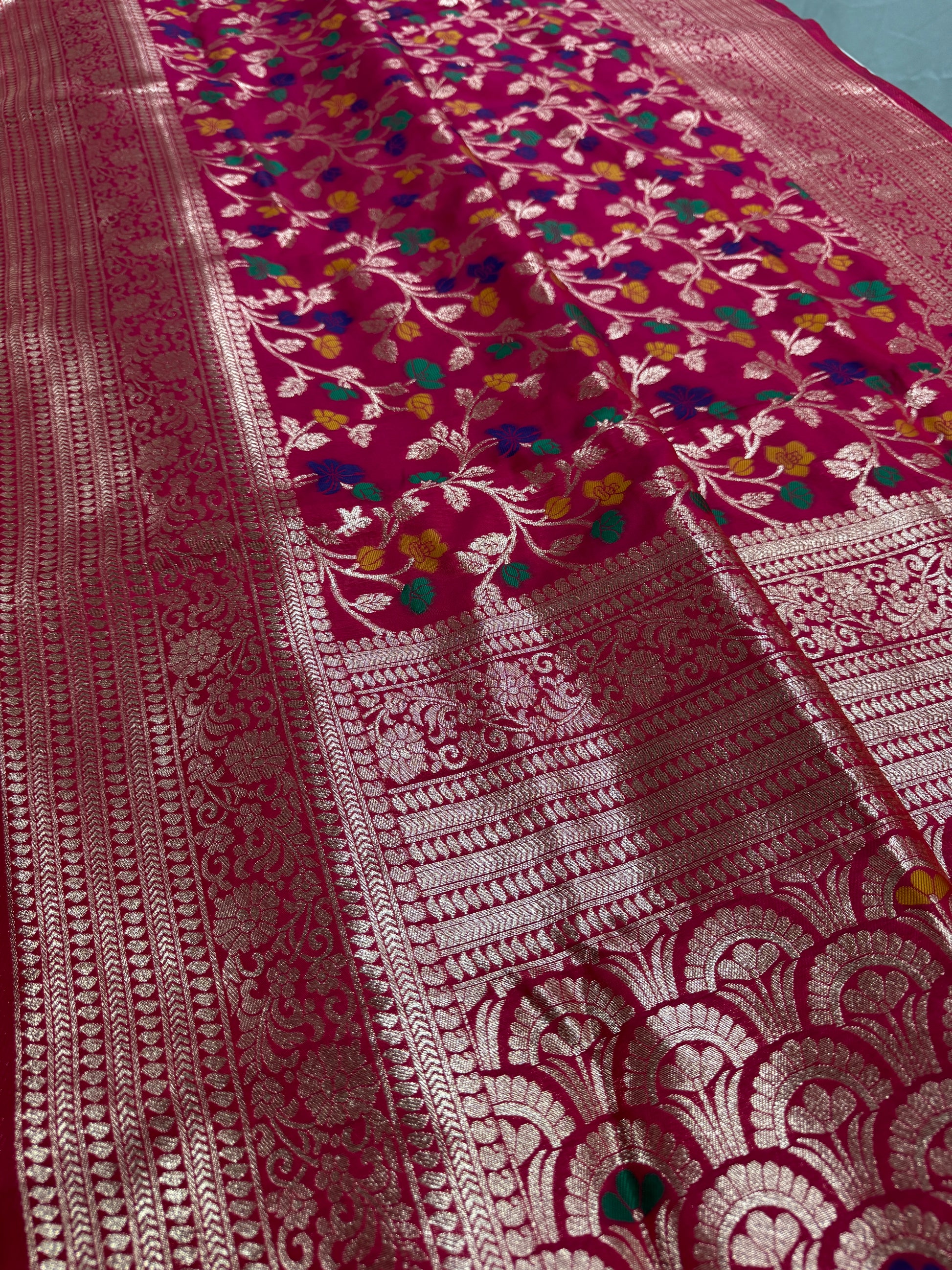Sanchari : Budget Friendly Dark Pink Jaal Banarasi Saree in Blended Silk image 4