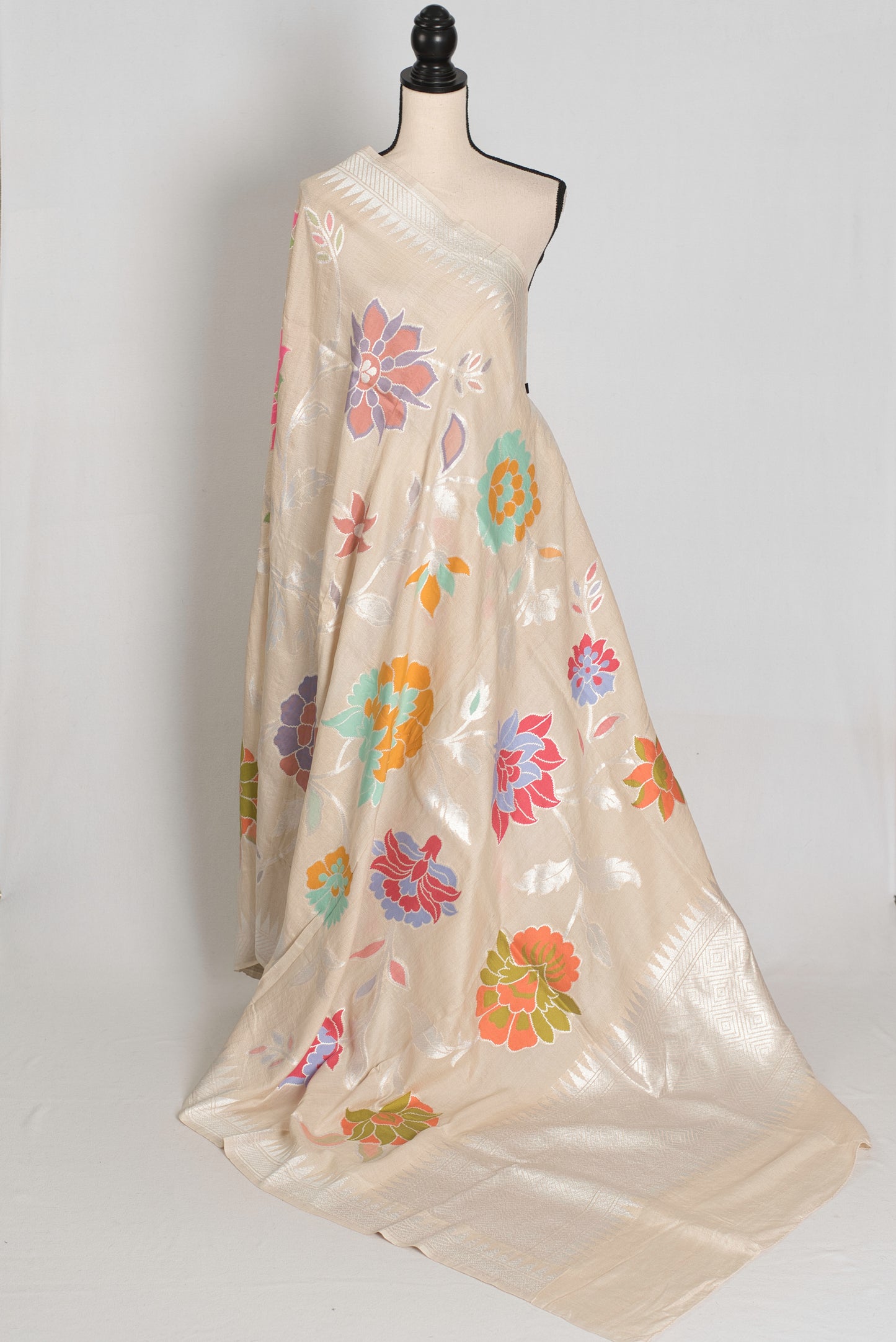 Naaz : Beige Tussar Georgette Banarasi Saree with 38 Size Stitched Blouse image 3