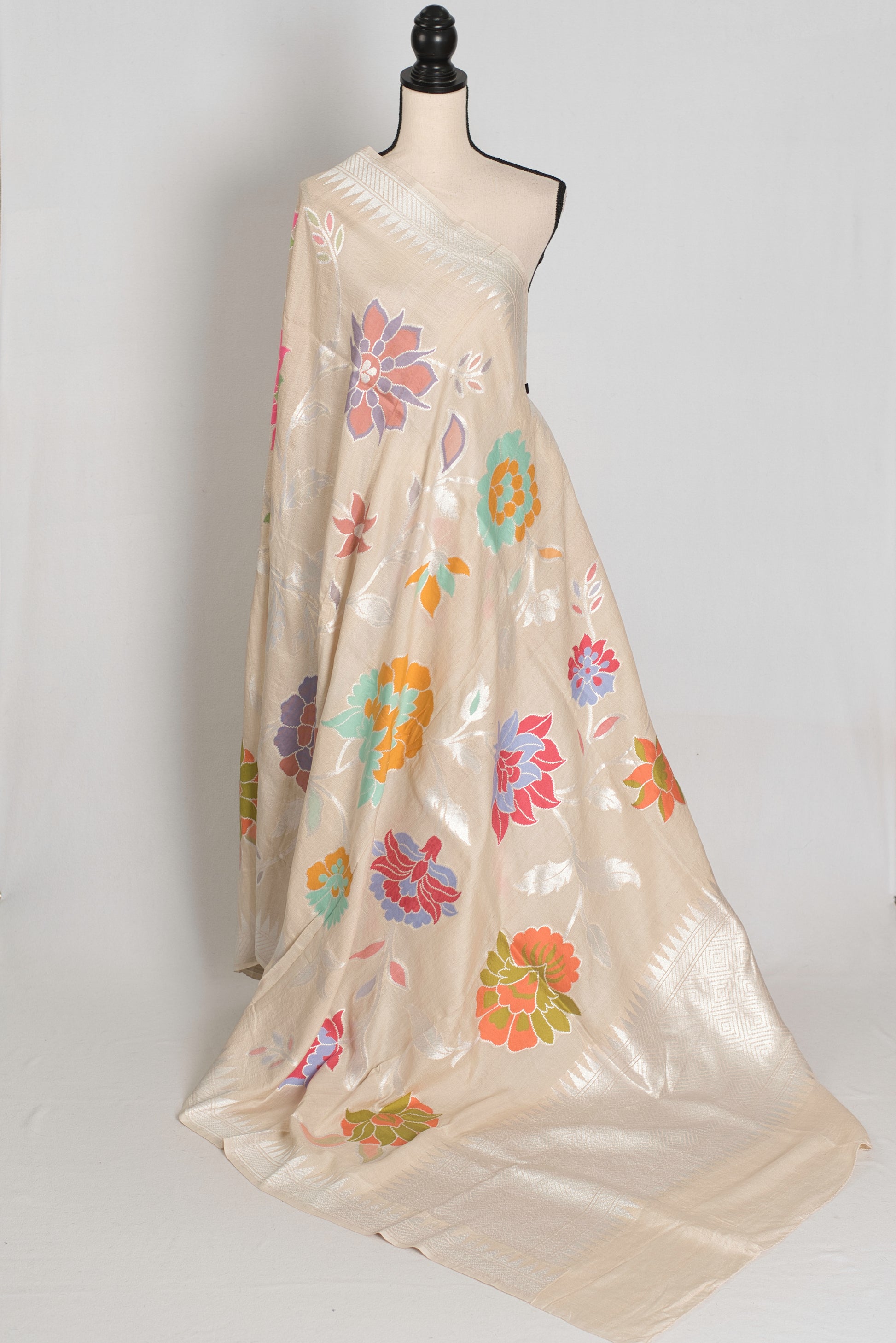 Naaz : Beige Tussar Georgette Banarasi Saree with 38 Size Stitched Blouse image 3
