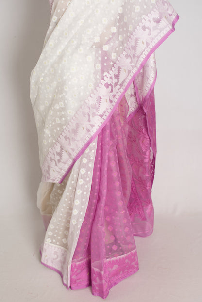 Priti : Off-White & Purple Patli Pallu Soft Blended Cotton Bengali Jamdani Saree image 2