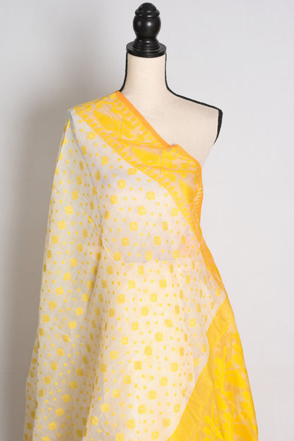 Off White and Yellow Jamdani saree — pallu view