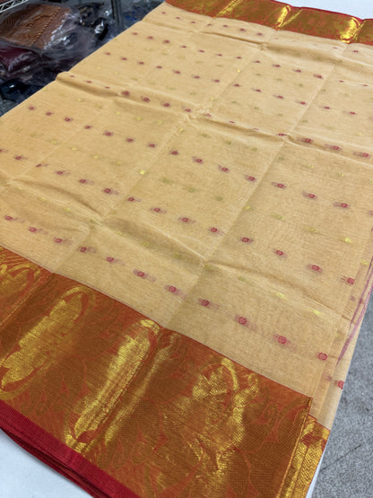Beige and Red Tant saree — detail view