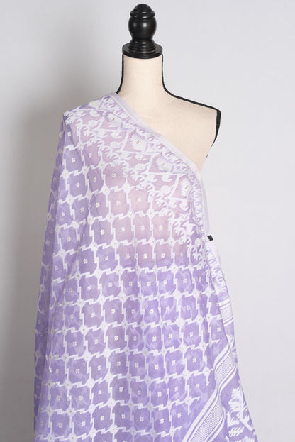 Light Purple and White Jamdani saree — detail view