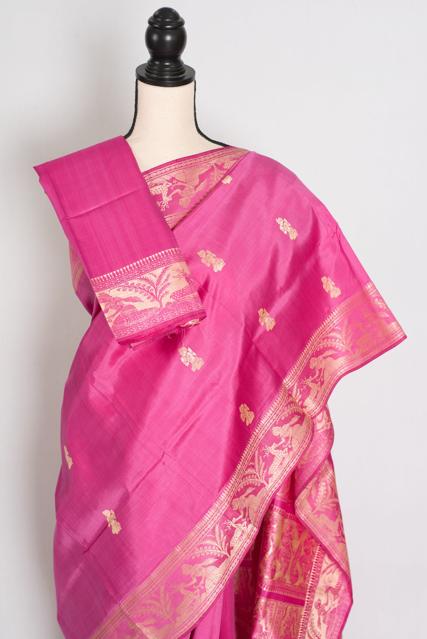 Swarna | Pink and Cream Handwoven Bishnupuri Baluchari Silk Saree image 2