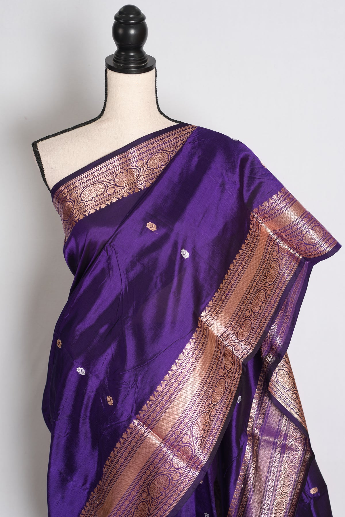 Diya: Purple and Antique Gold Katan Banarasi Silk Saree image 3