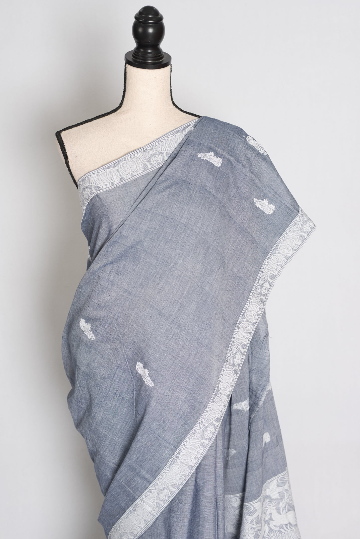 Pronoti : Steel Grey Kaziranga Soft Pure Cotton Assamese Handloom Saree image 6