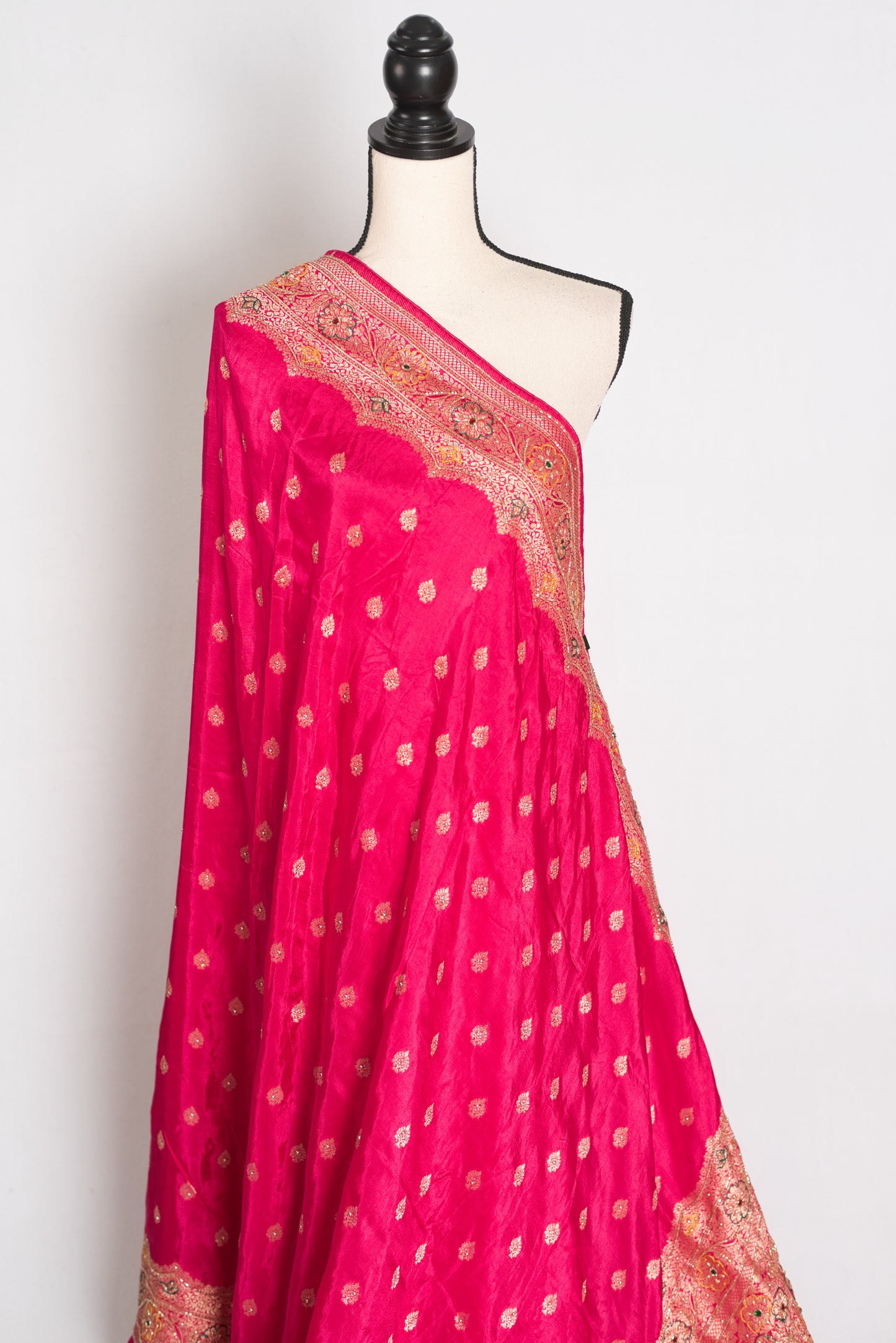 Afrin Pink and Gold Hand Embroidered Banarasi Saree with 36 Size Stitched Blouse image 5