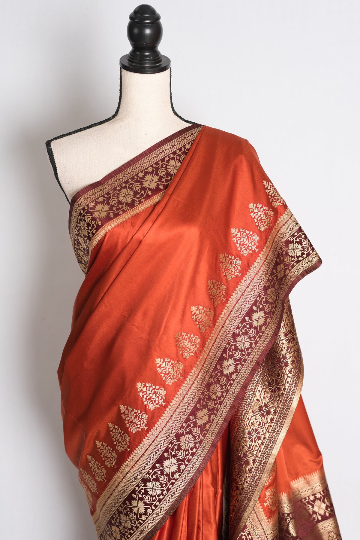 Rachana: Rust Brown Semi Mashru Valkalam Banarasi Silk Saree image 6