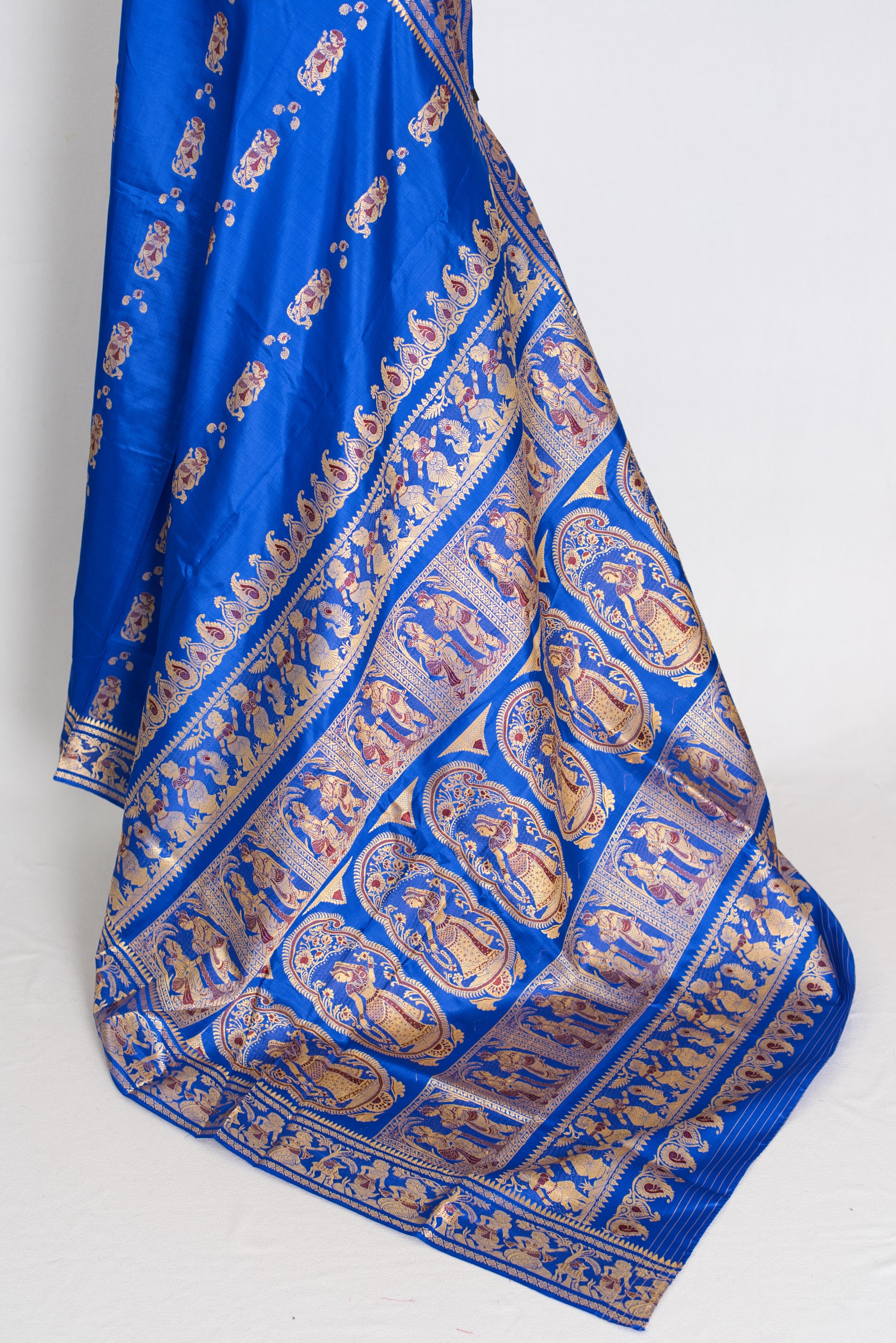 Nila | Royal Blue and Gold Handwoven Swarnachari Pure Silk Saree image 2