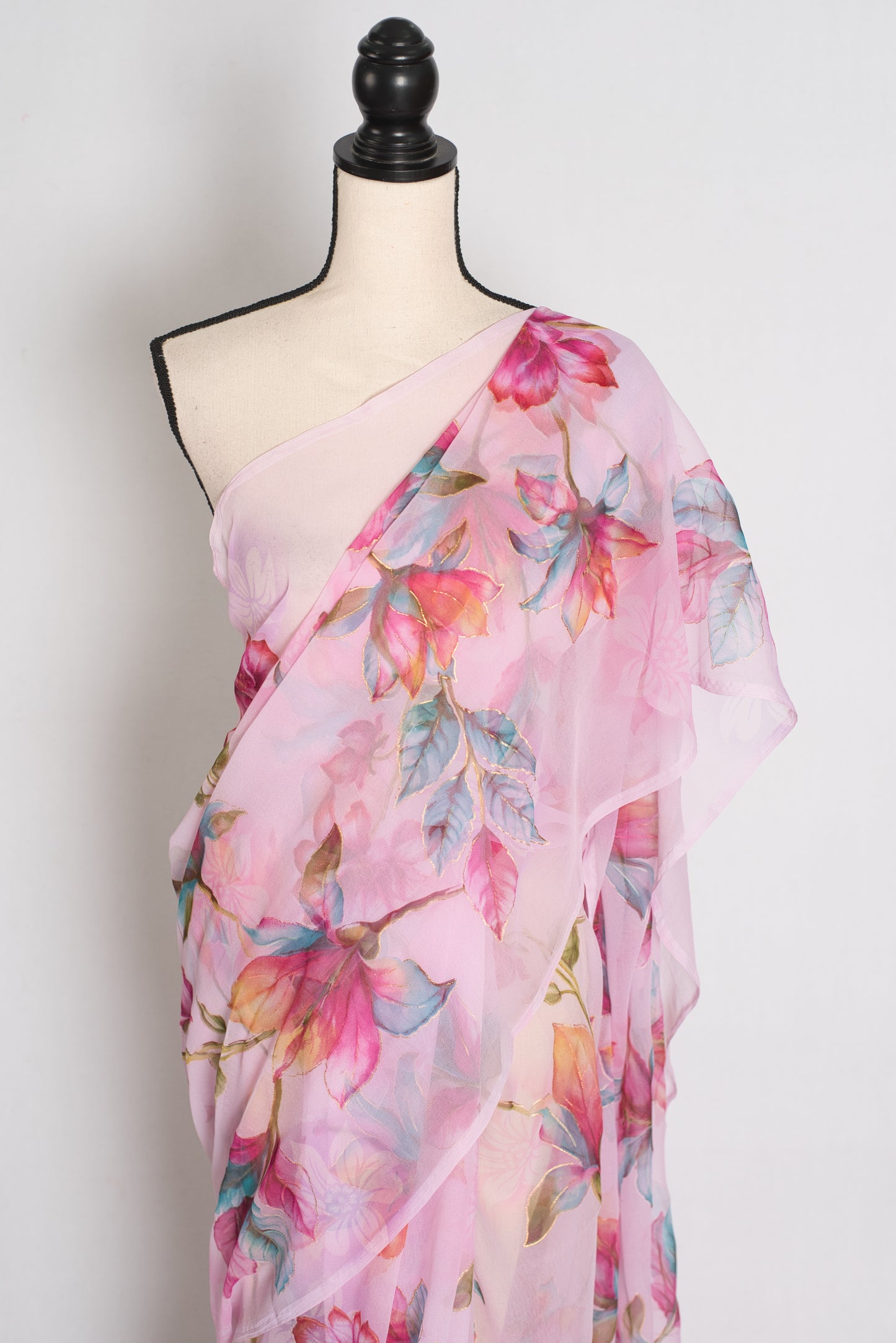 Lia : Pink Floral Printed Chiffon Saree – Budget-Friendly Summer Drape image 4