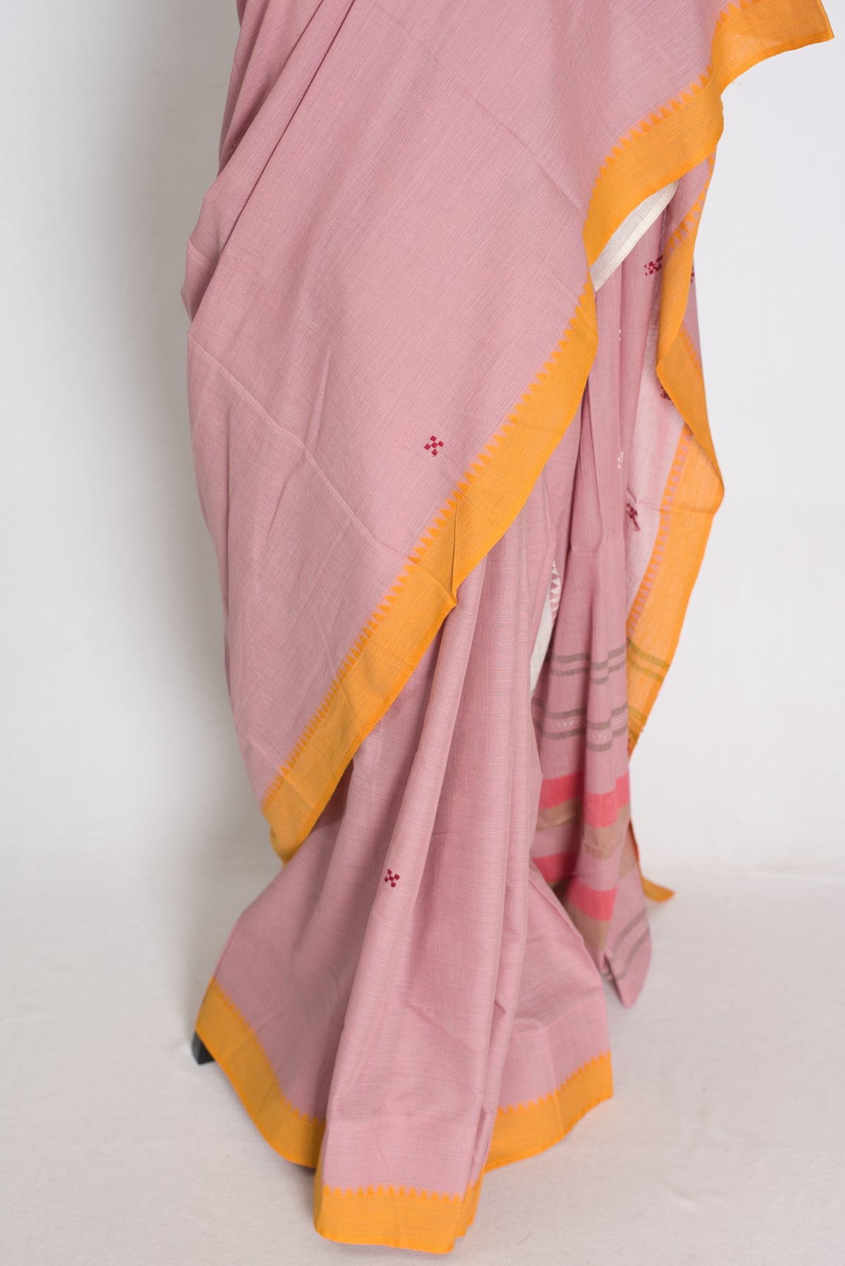 Dusty Pink Dhaniakhali saree — pallu view