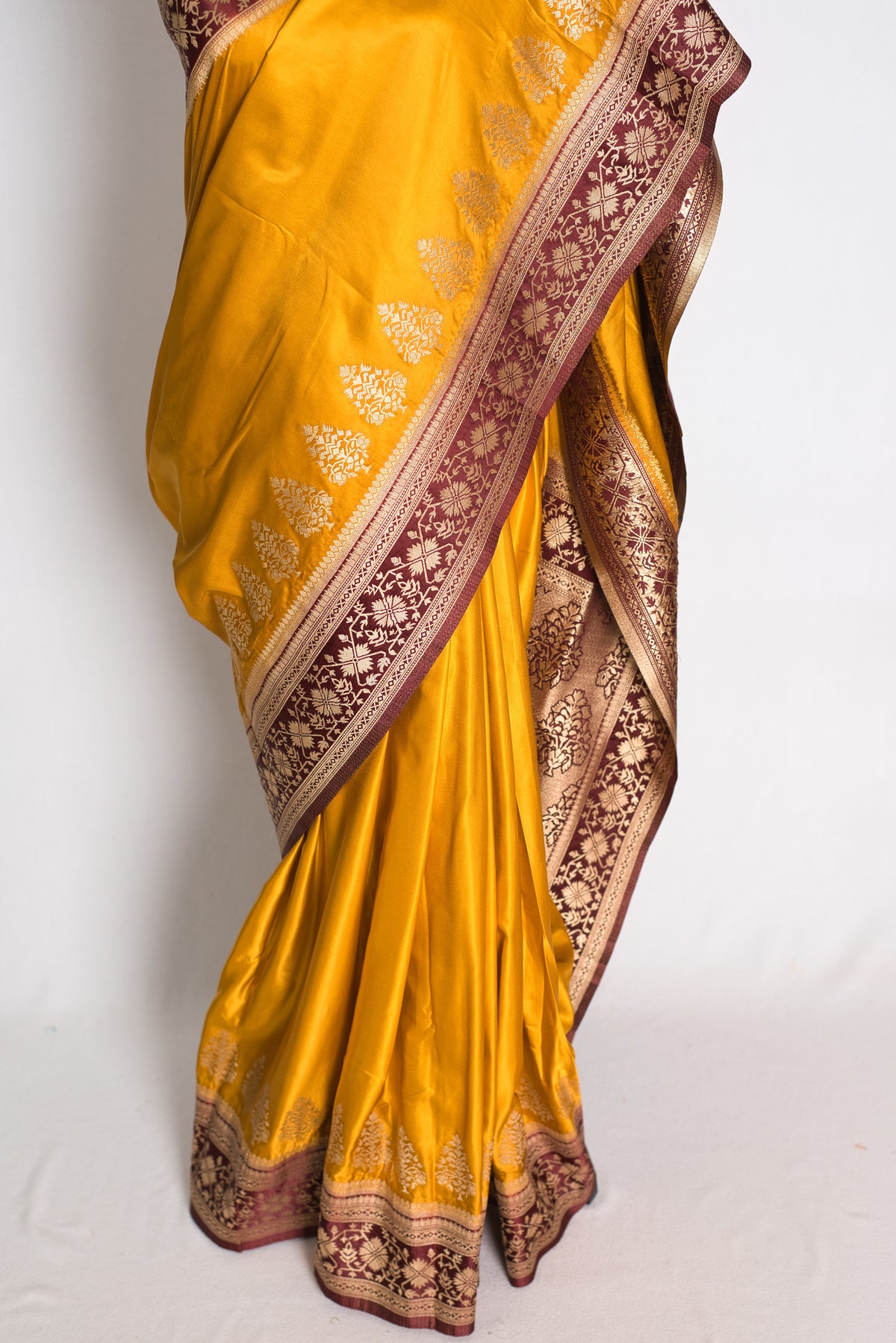 Damini: Mustard Yellow Semi Mashru Valkalam Banarasi Silk Saree image 5