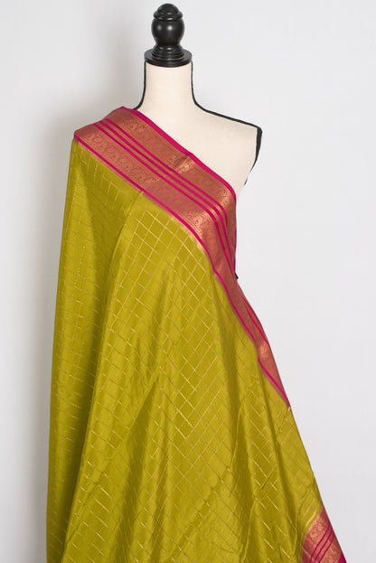 Maya – Moss Green and Dark Pink Checked Pure Mysore Silk Saree image 4
