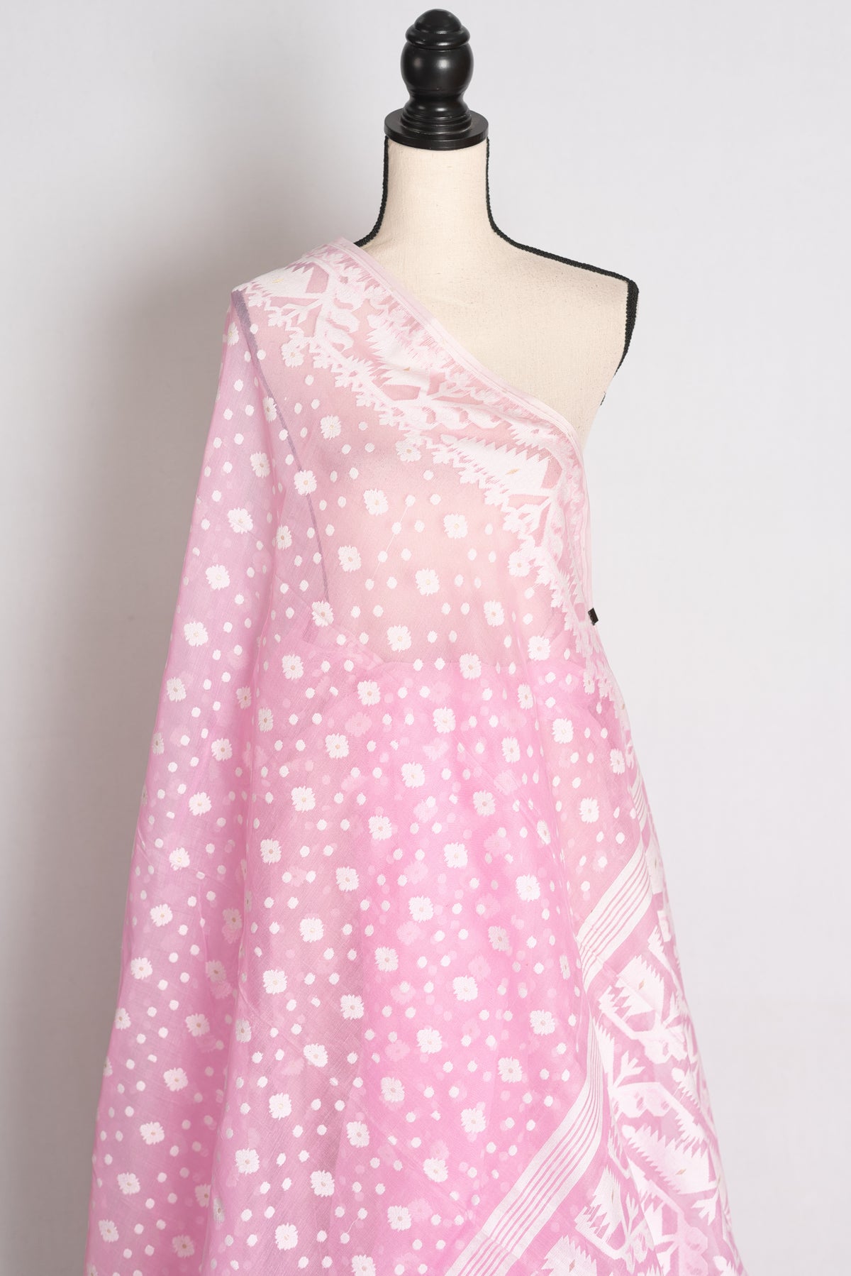 Mahua : Soft Pink and White Blended Soft Cotton Bengali Jamdani Saree image 4